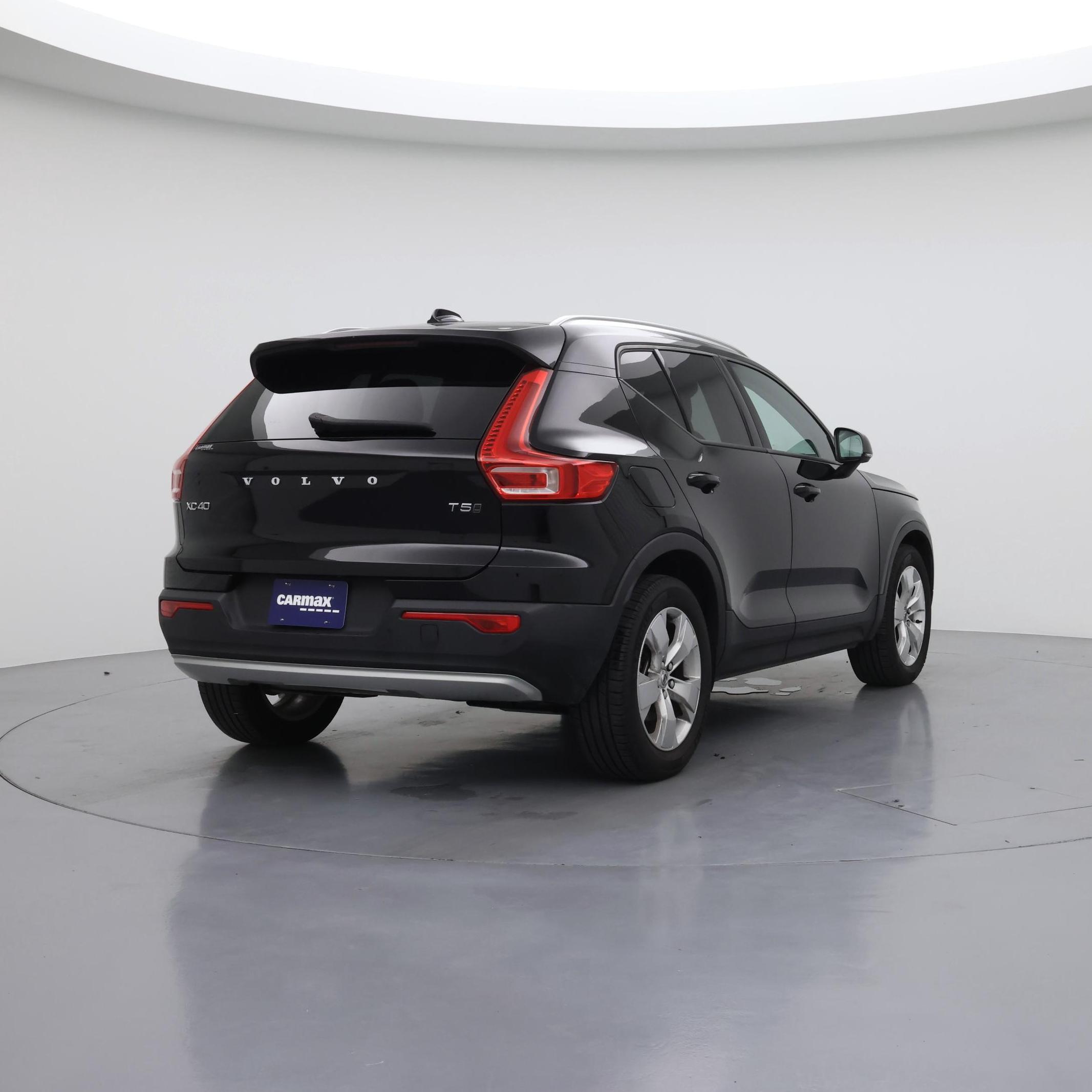 Thumbnail: 2020 Volvo XC40 - 8