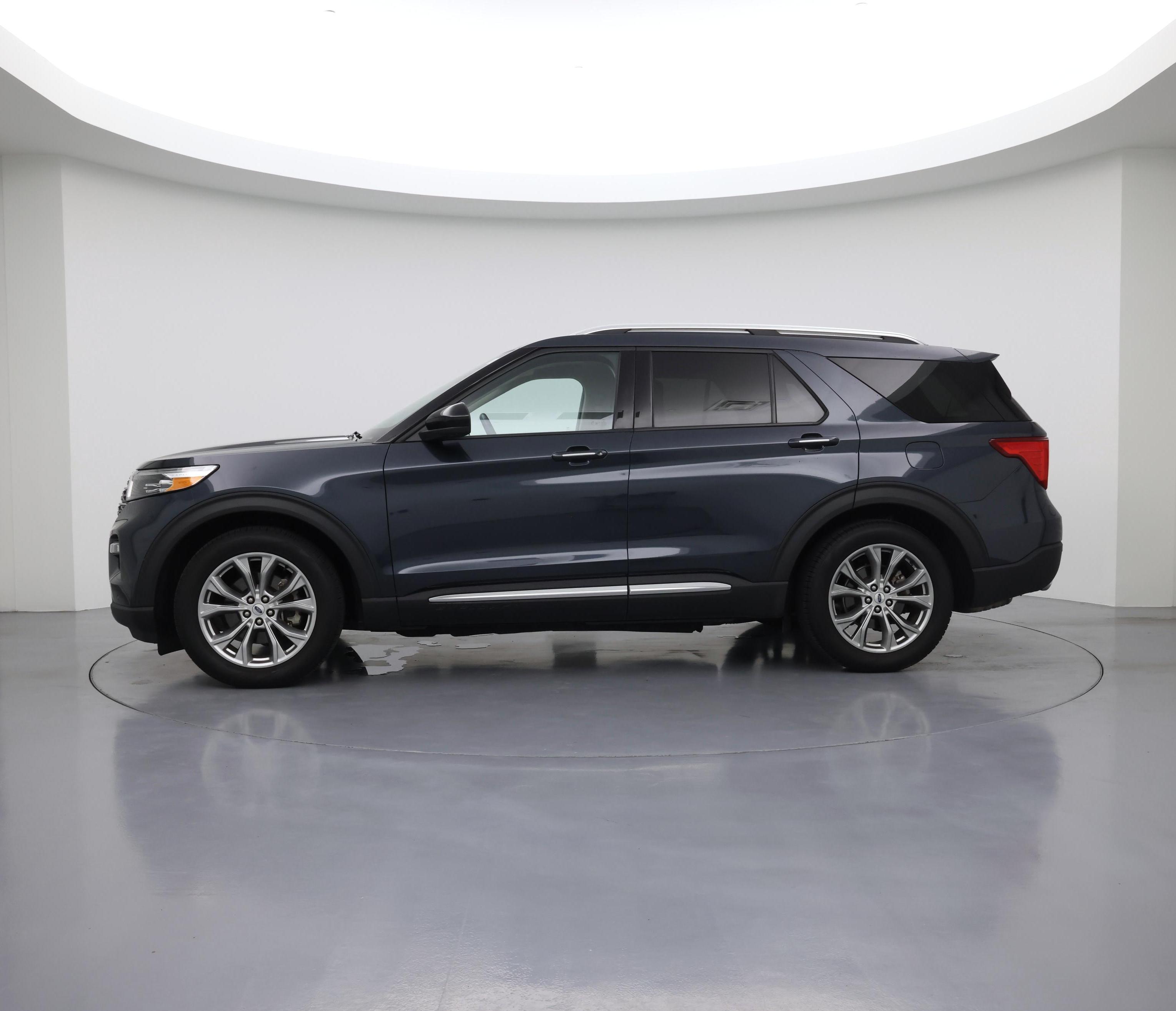 Thumbnail: 2022 Ford Explorer - 3