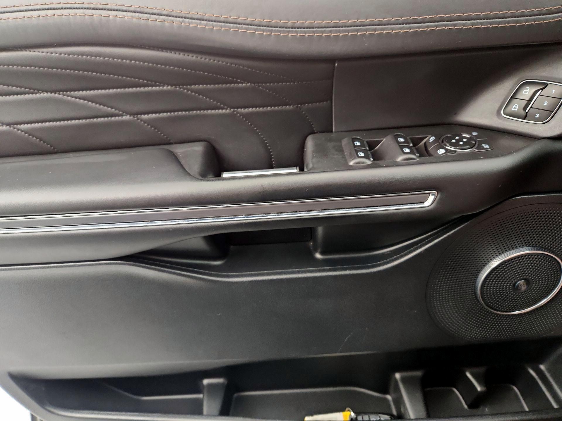 Thumbnail: 2021 Ford Expedition - 12