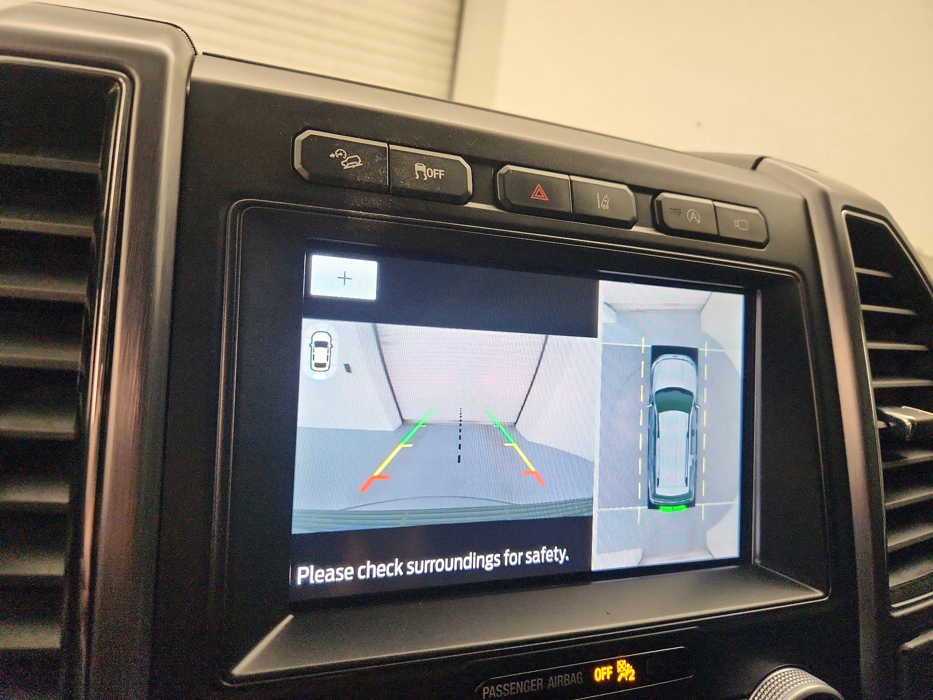 Thumbnail: 2021 Ford Expedition - 15