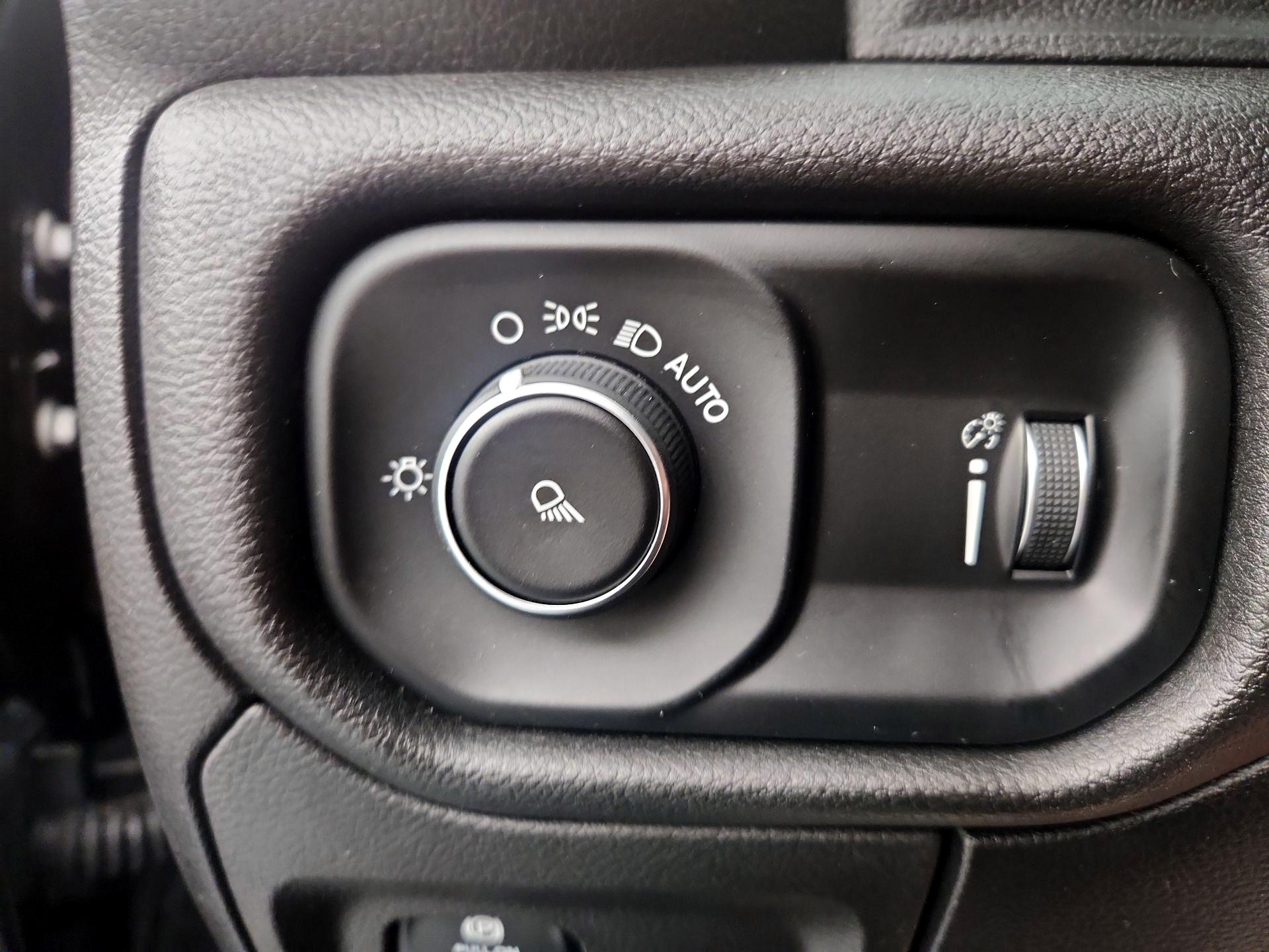 Thumbnail: 2020 RAM 1500 - 13