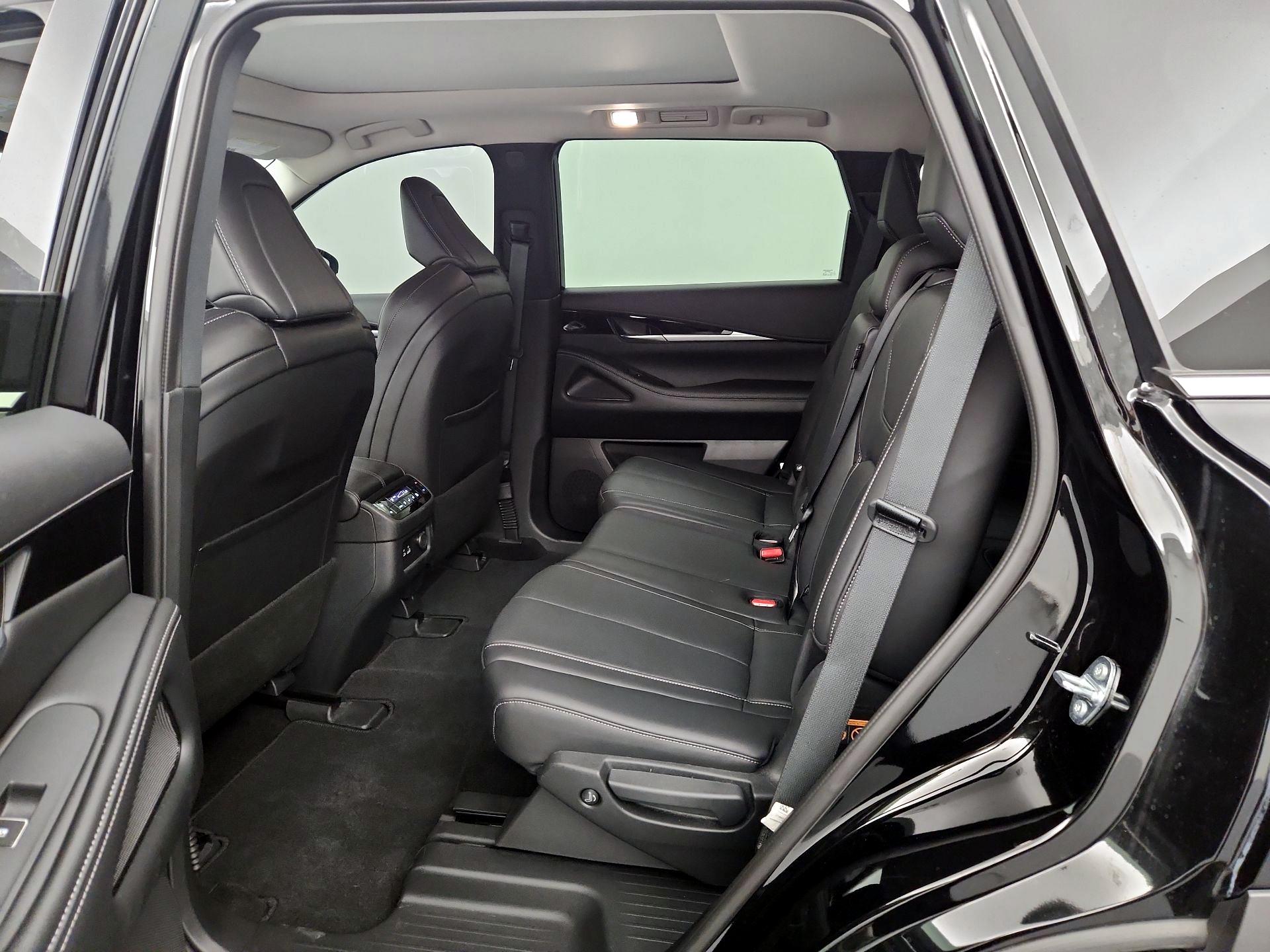 Thumbnail: 2024 INFINITI QX60 - 18