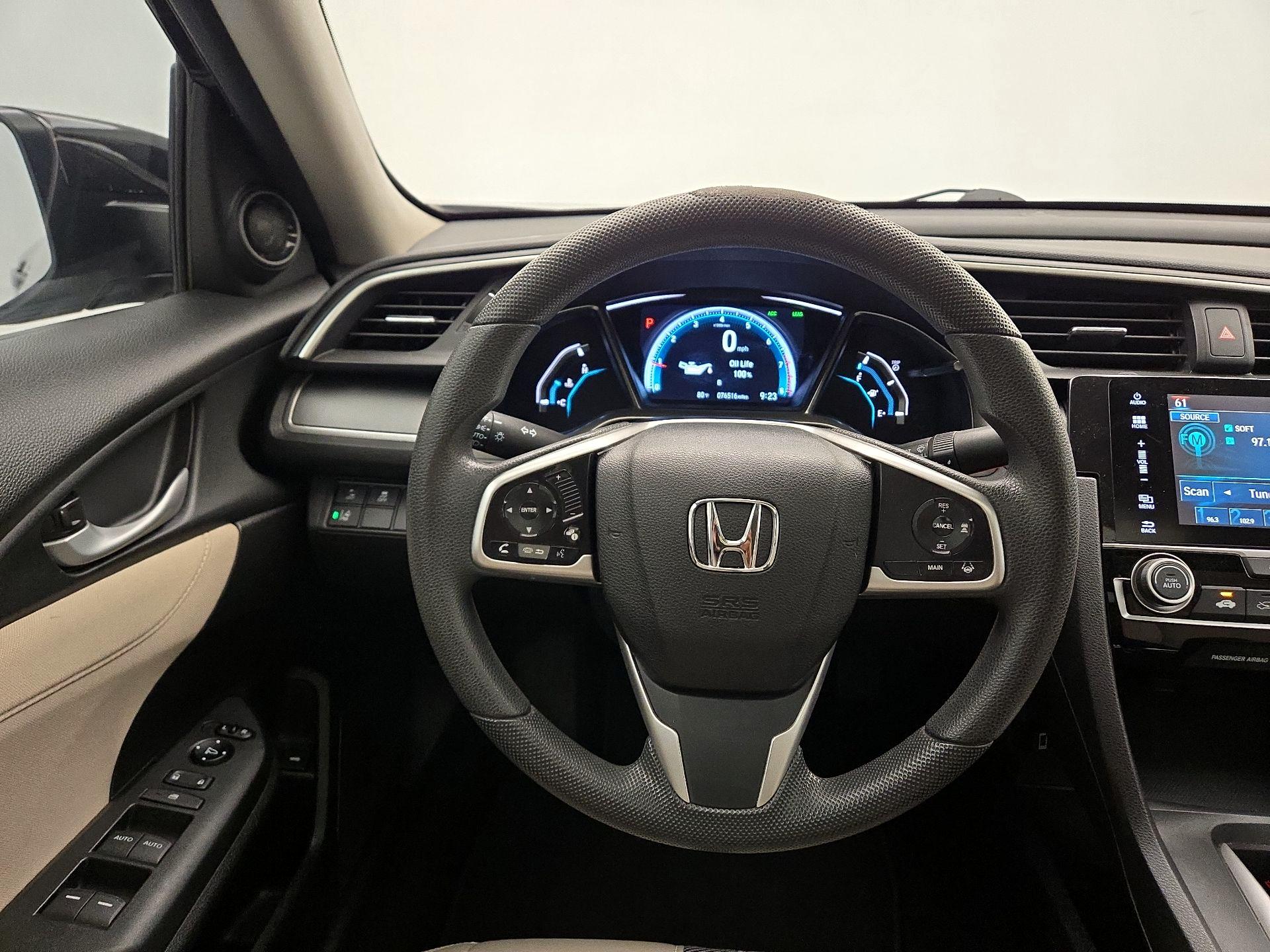 Thumbnail: 2016 Honda Civic - 10