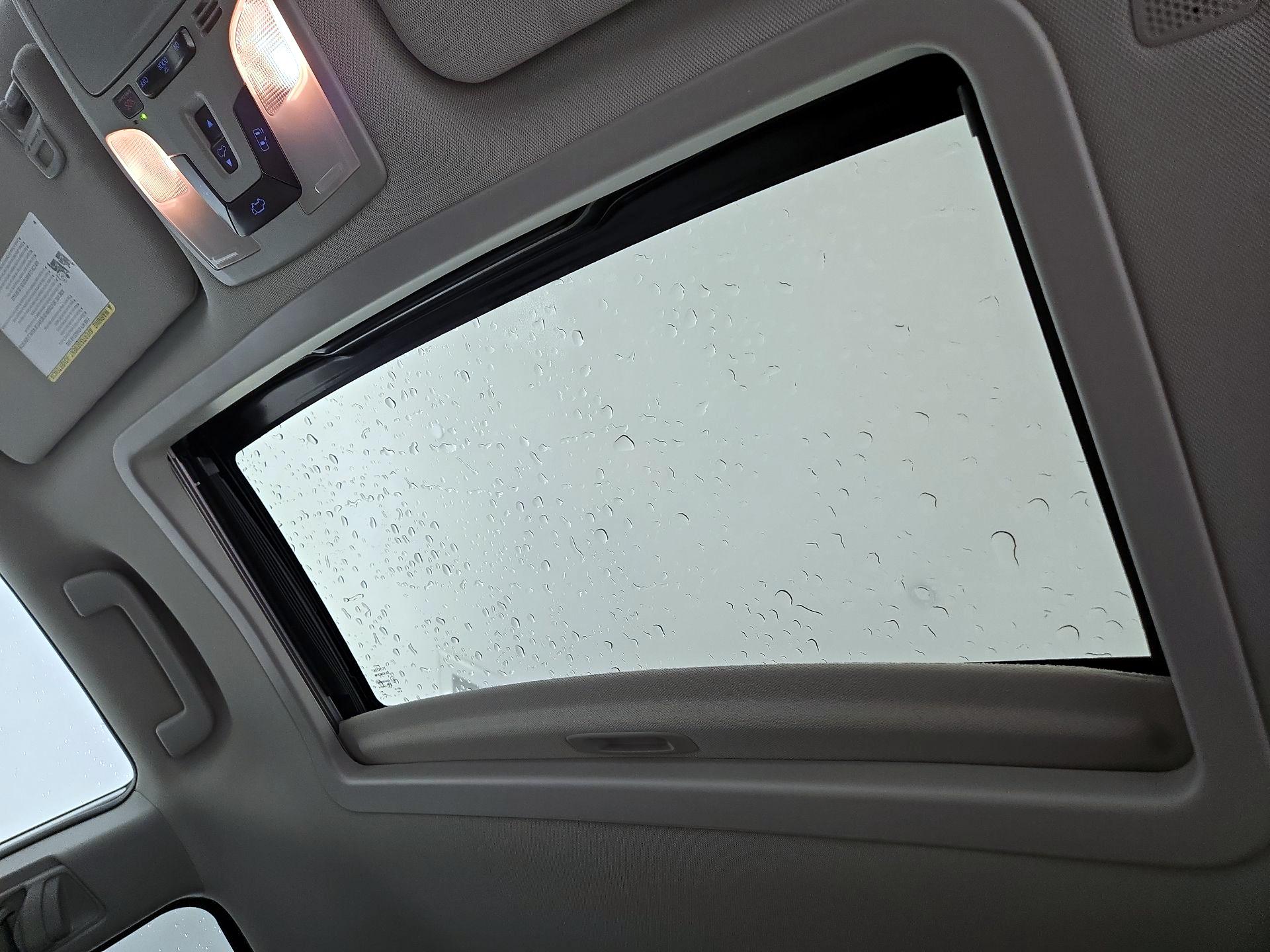 Thumbnail: 2020 Toyota Sienna - 19
