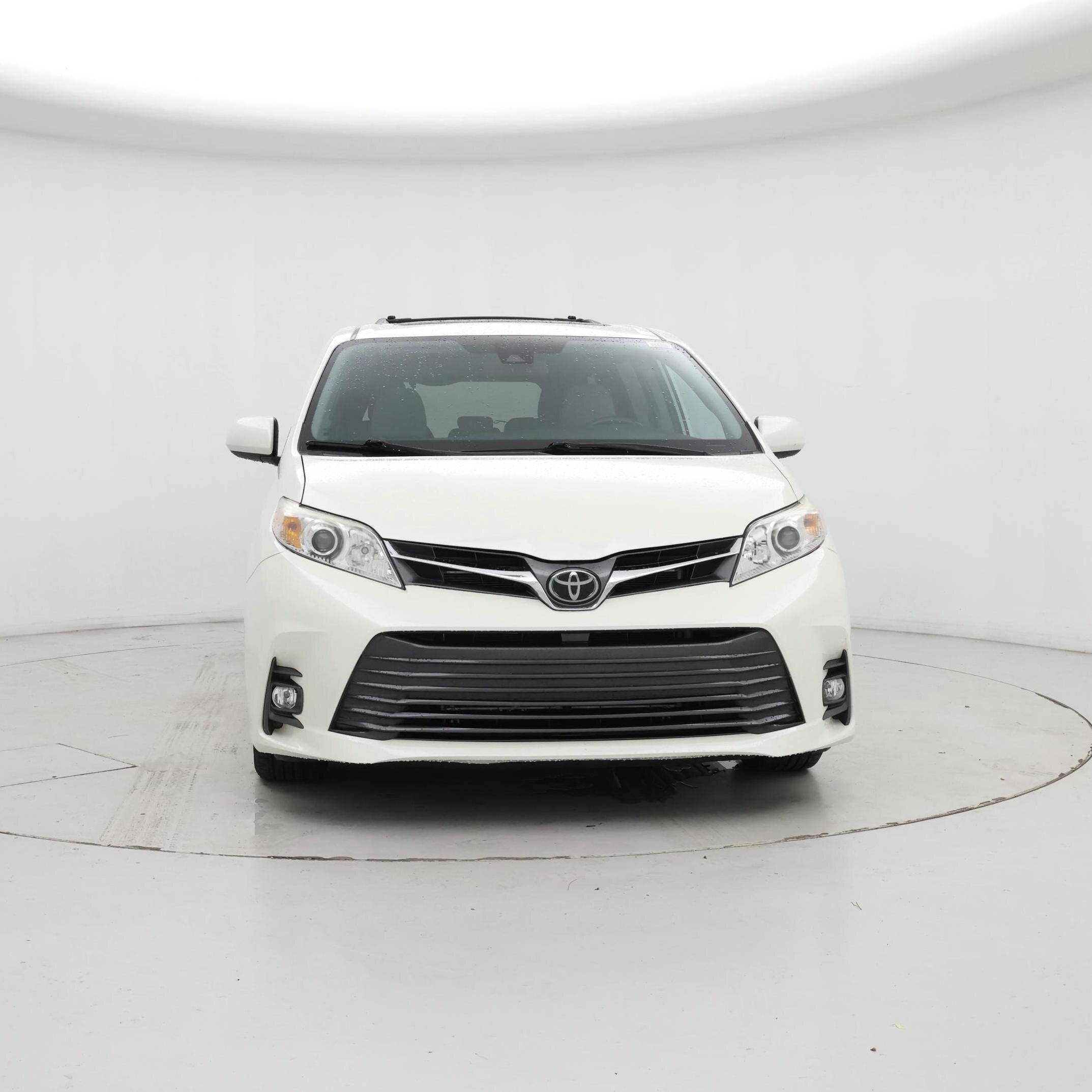 Thumbnail: 2020 Toyota Sienna - 5
