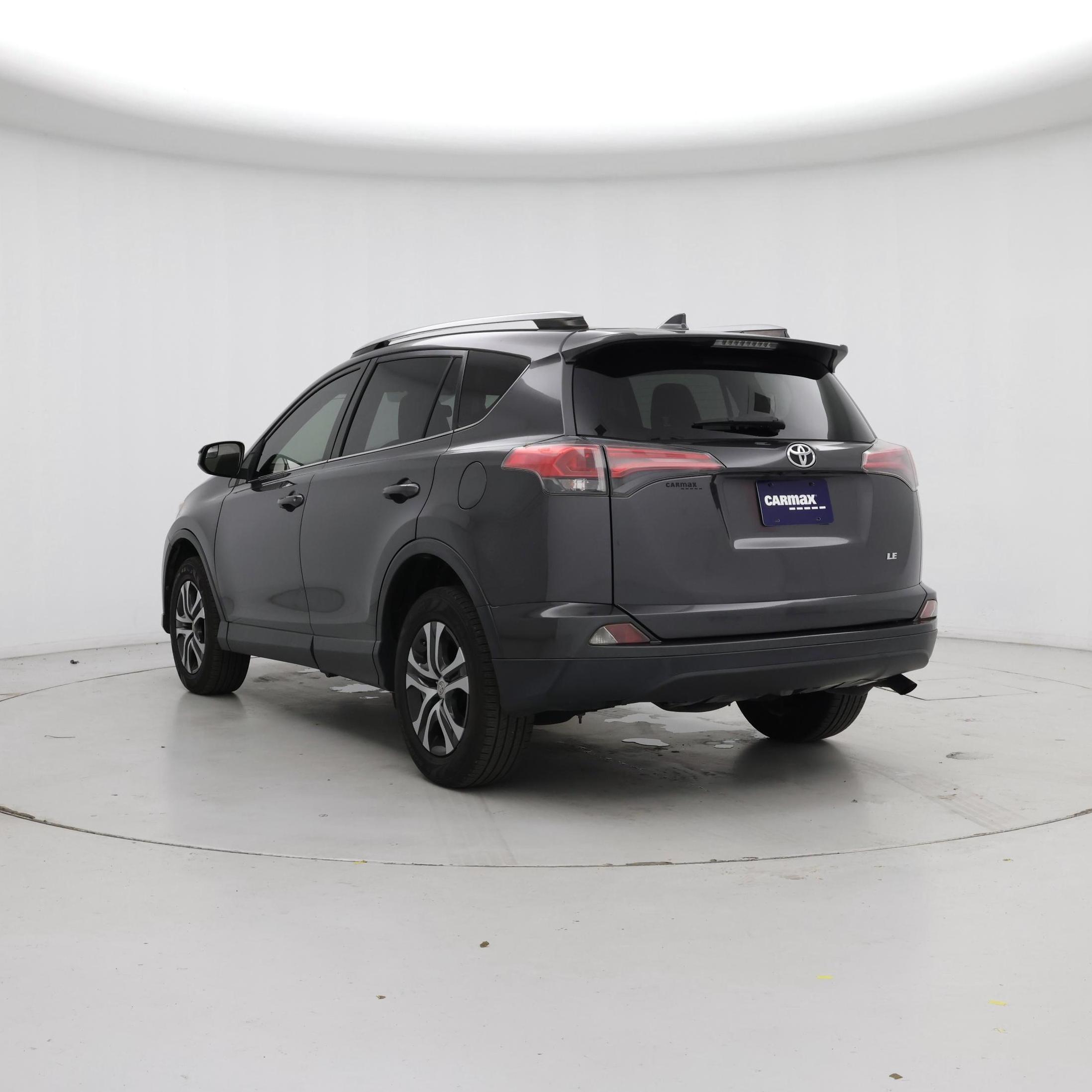 Thumbnail: 2017 Toyota RAV4 - 2