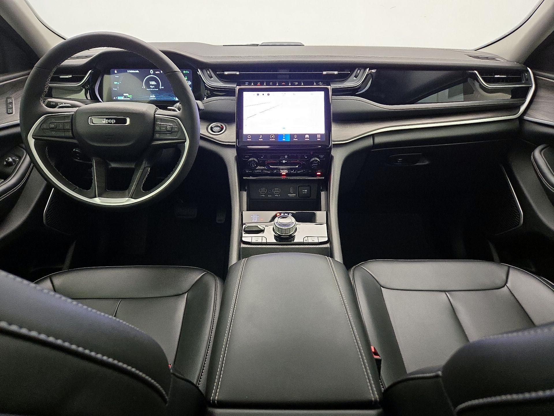 Thumbnail: 2023 Jeep Grand Cherokee - 9