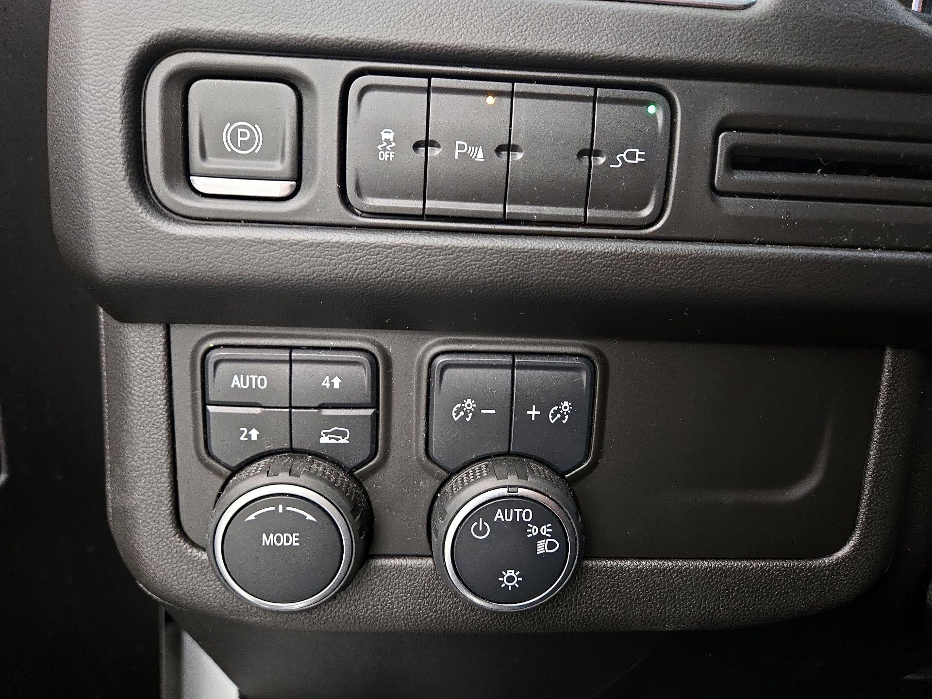 Thumbnail: 2021 Chevrolet Tahoe - 13