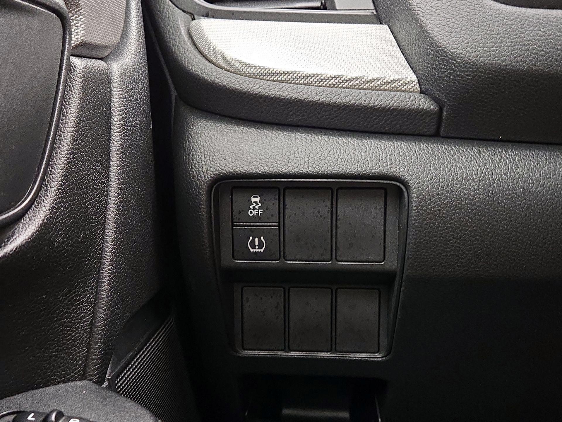 Thumbnail: 2017 Honda CR-V - 13