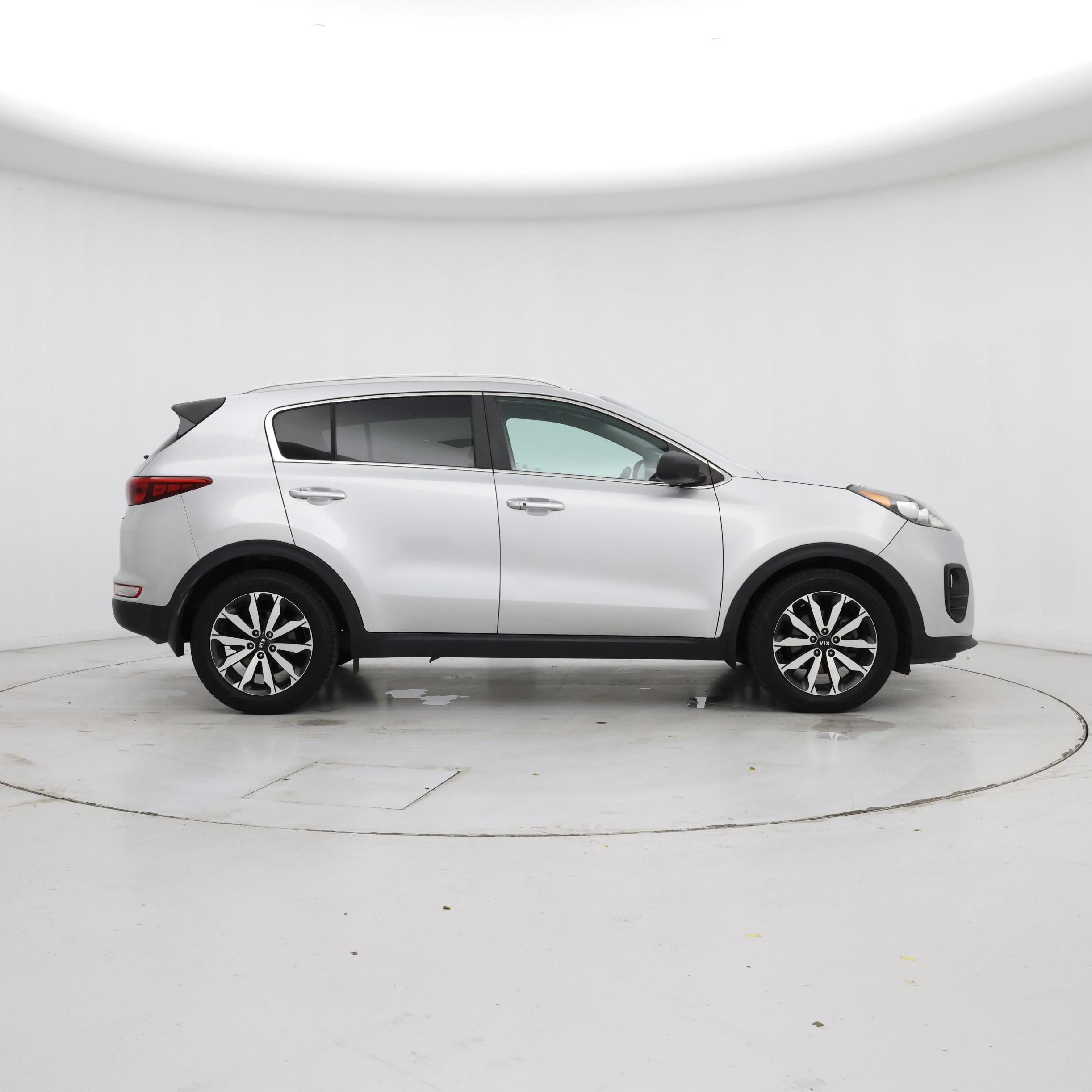 Thumbnail: 2017 Kia Sportage - 7