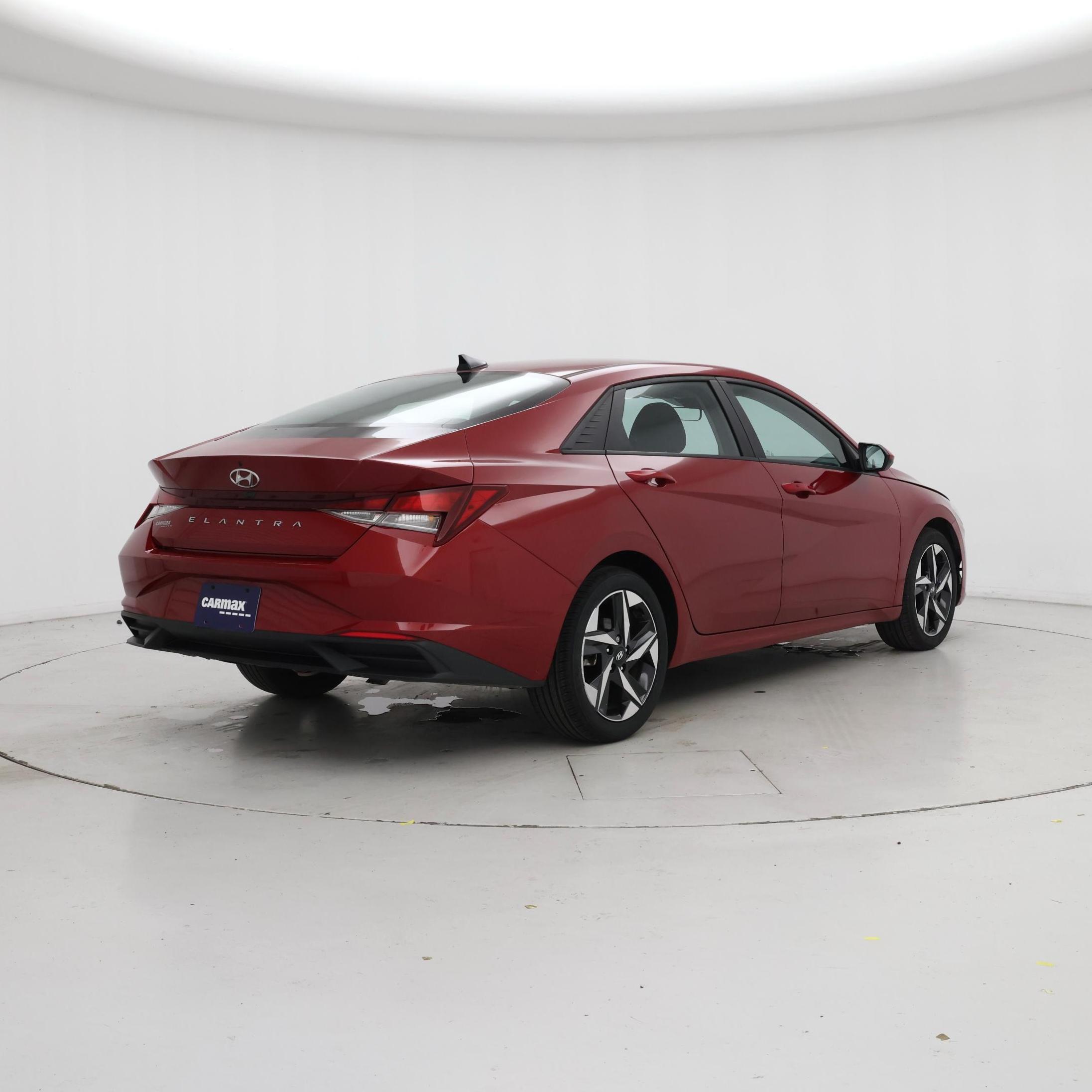 Thumbnail: 2023 Hyundai Elantra - 8
