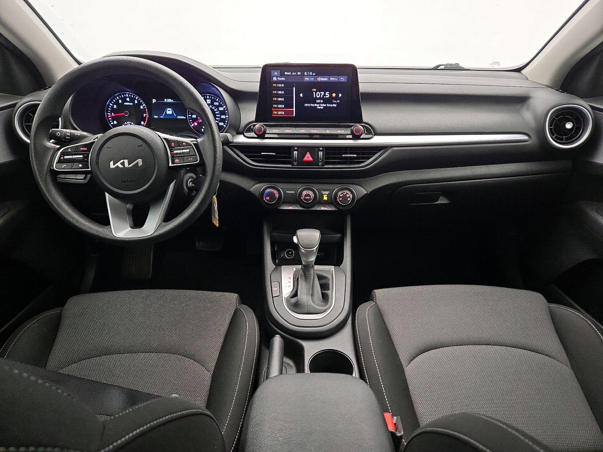 Thumbnail: 2023 Kia Forte - 9