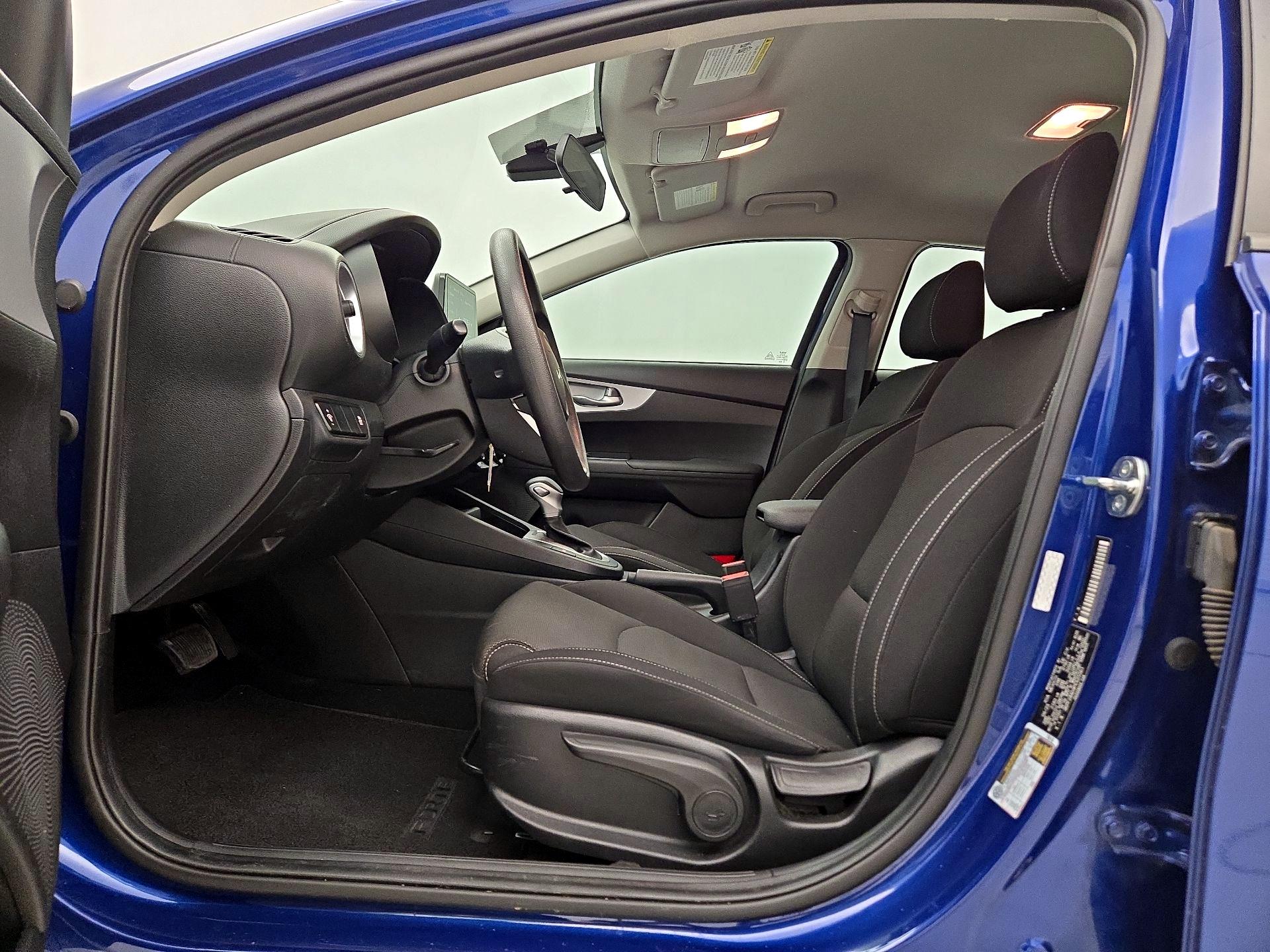 Thumbnail: 2023 Kia Forte - 11