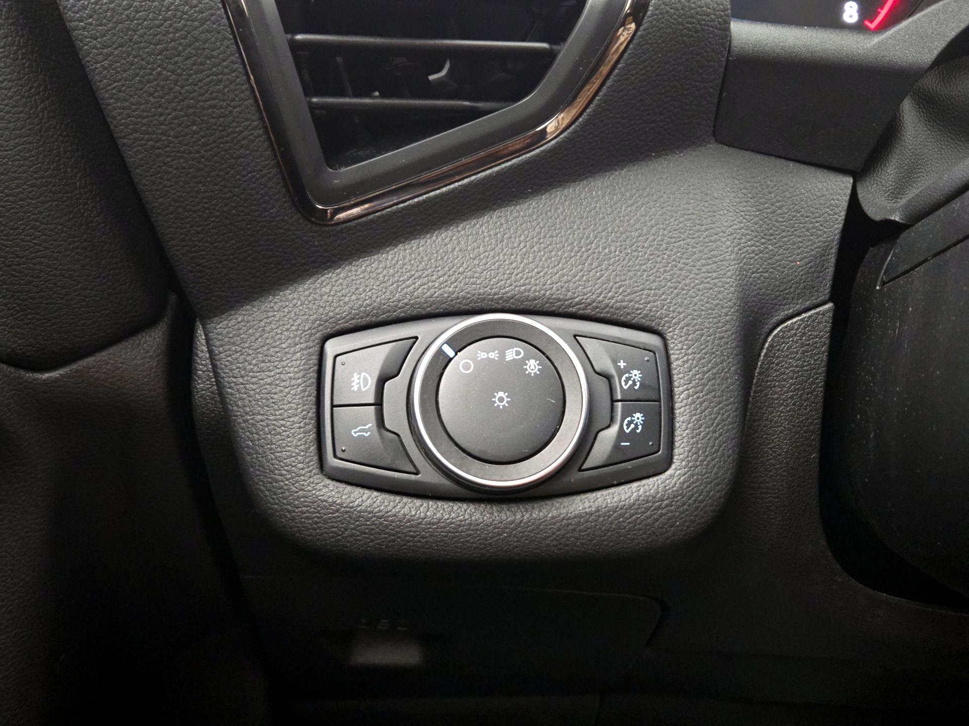 Thumbnail: 2017 Ford Escape - 13
