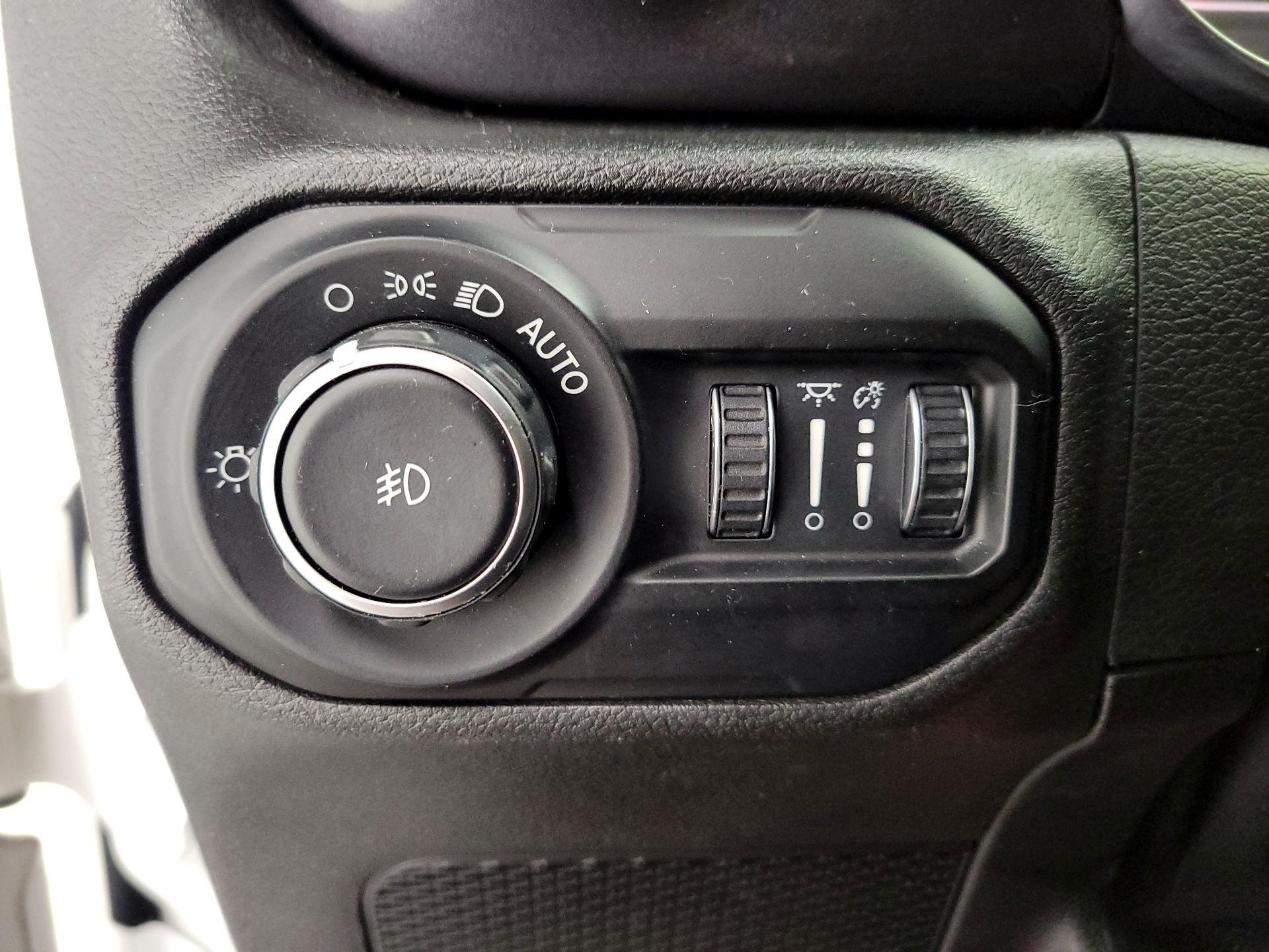 Thumbnail: 2021 Jeep Wrangler - 13