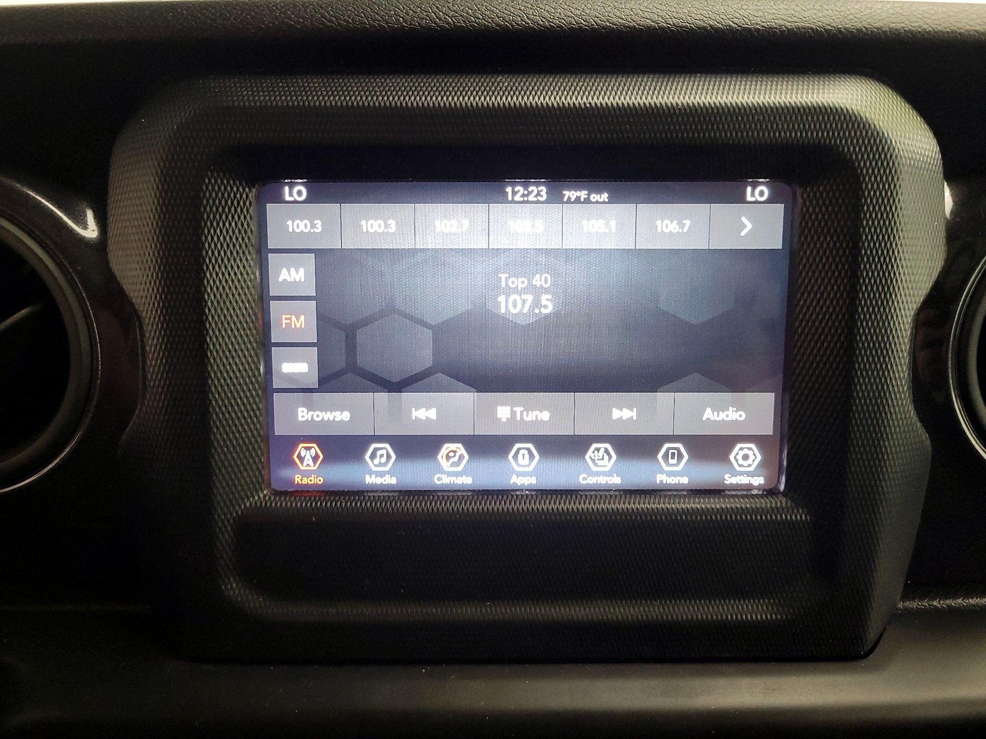 Thumbnail: 2021 Jeep Wrangler - 15