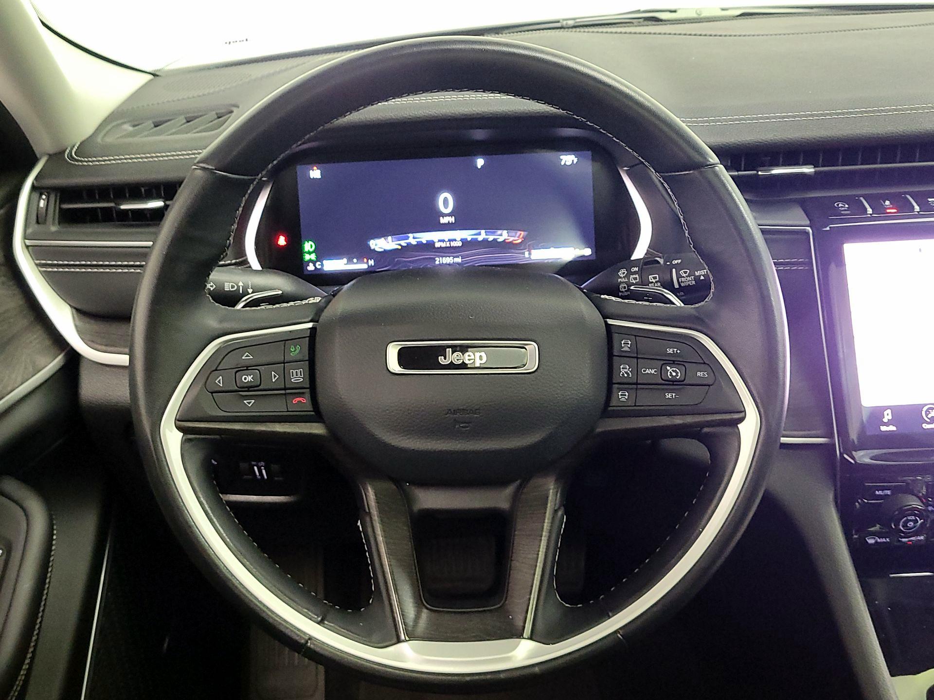 Thumbnail: 2022 Jeep Grand Cherokee - 10