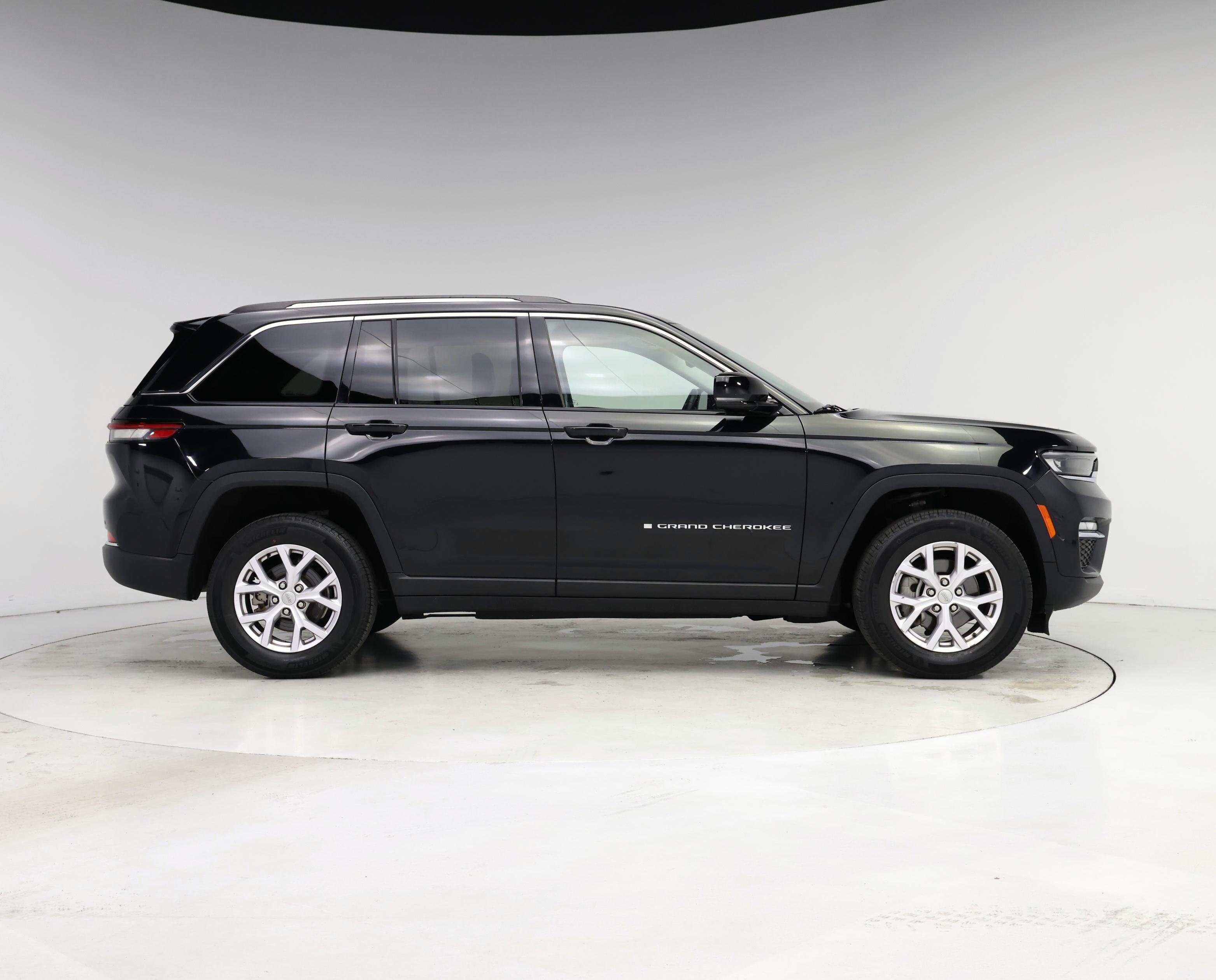 Thumbnail: 2022 Jeep Grand Cherokee - 7