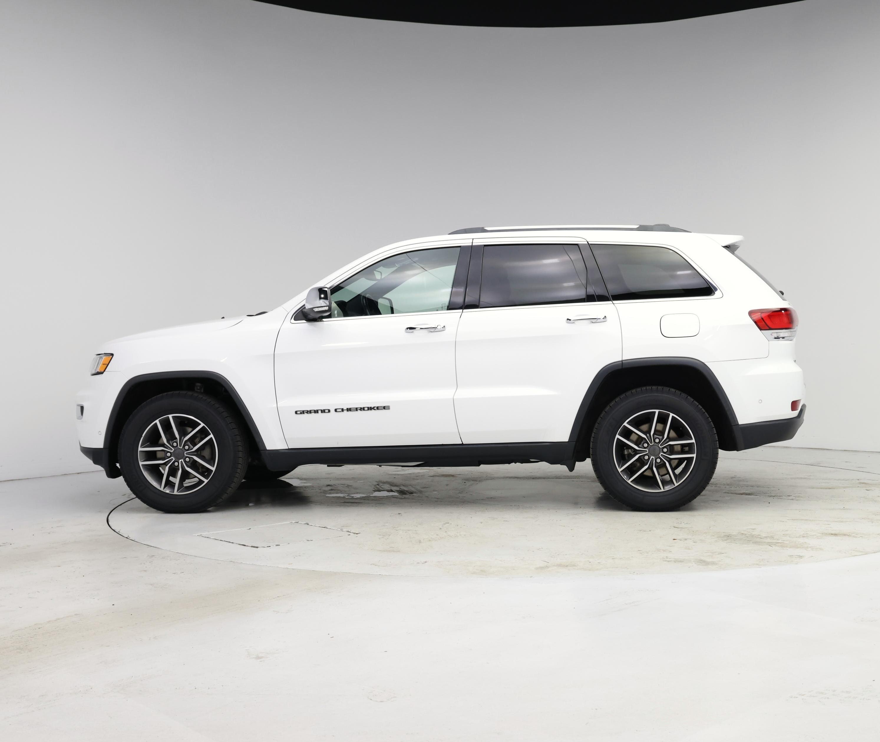 Thumbnail: 2020 Jeep Grand Cherokee - 3