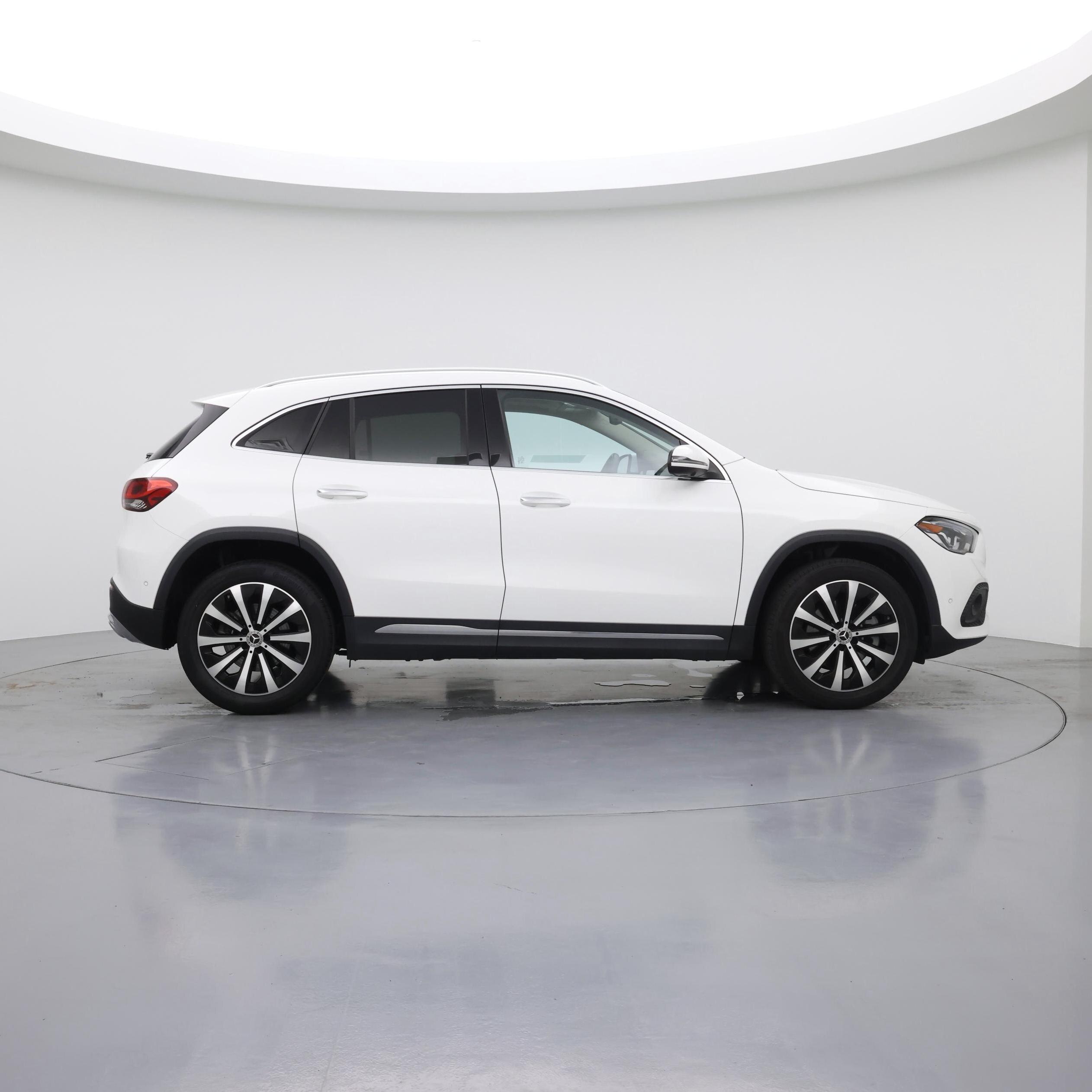 Thumbnail: 2023 Mercedes-Benz GLA - 7