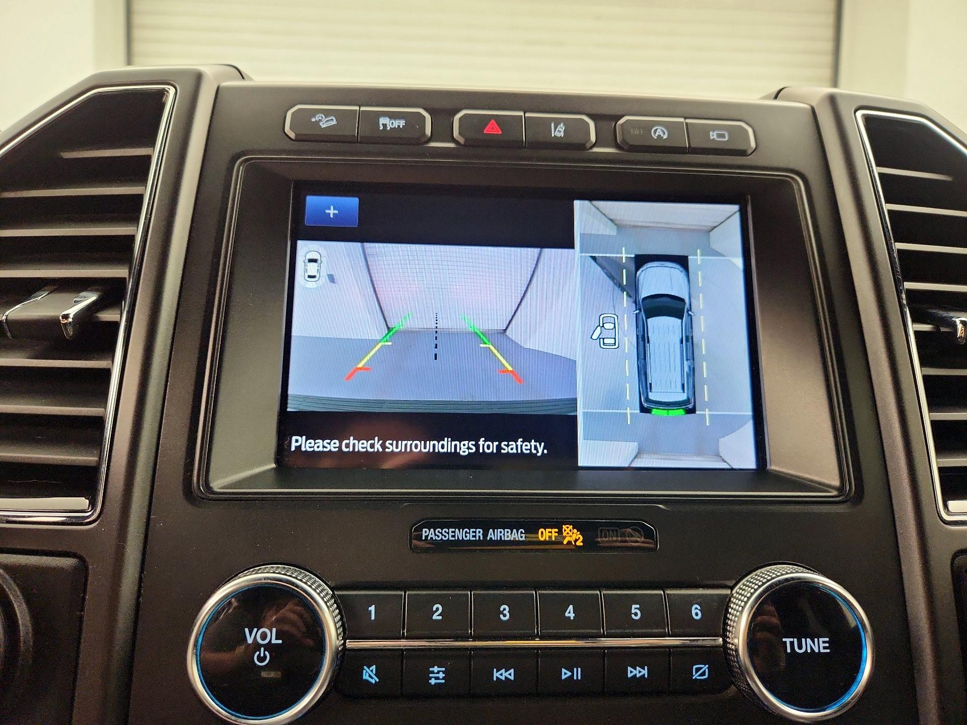 Thumbnail: 2020 Ford Expedition - 15
