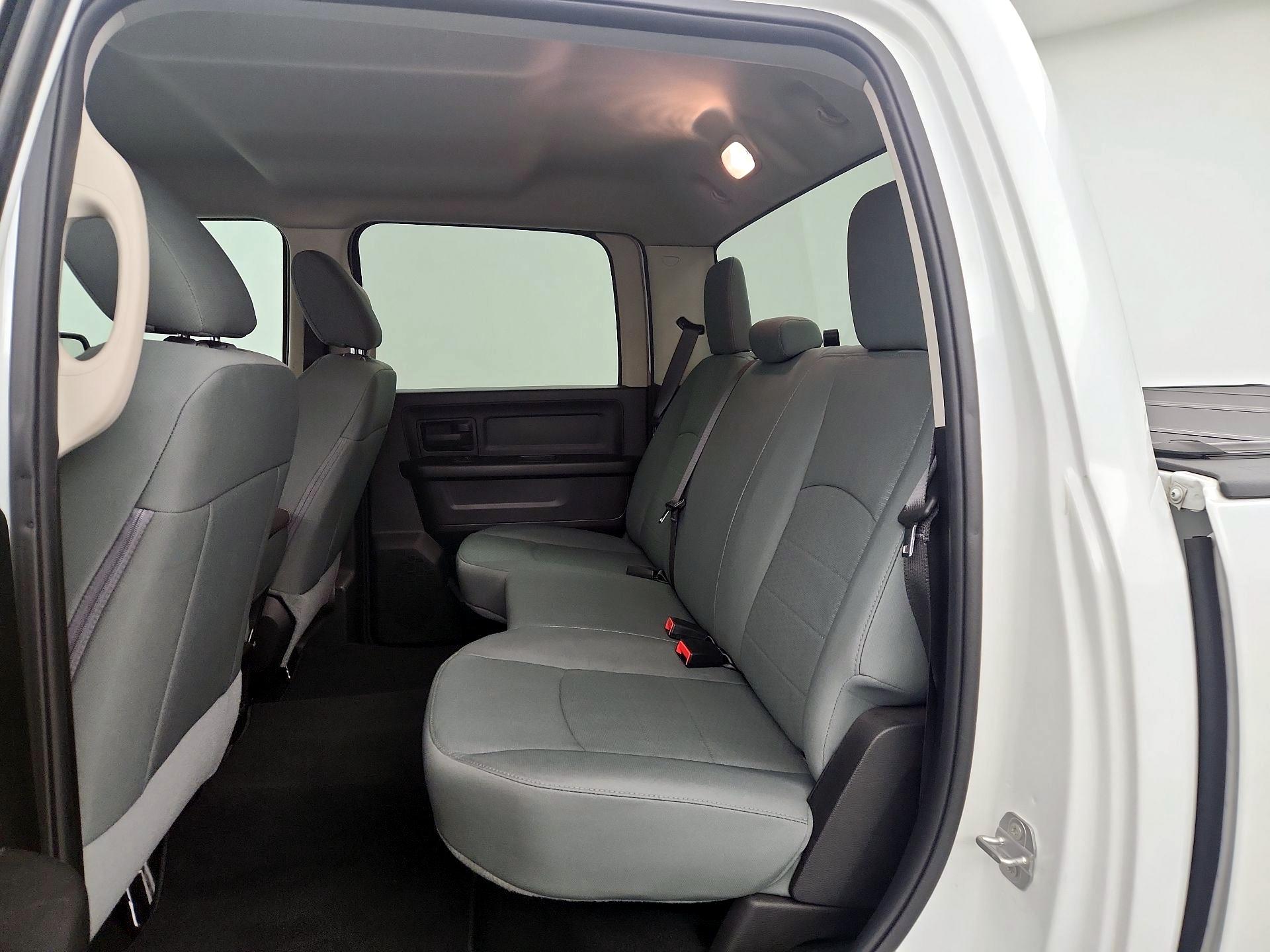 Thumbnail: 2020 RAM 1500 Classic - 19