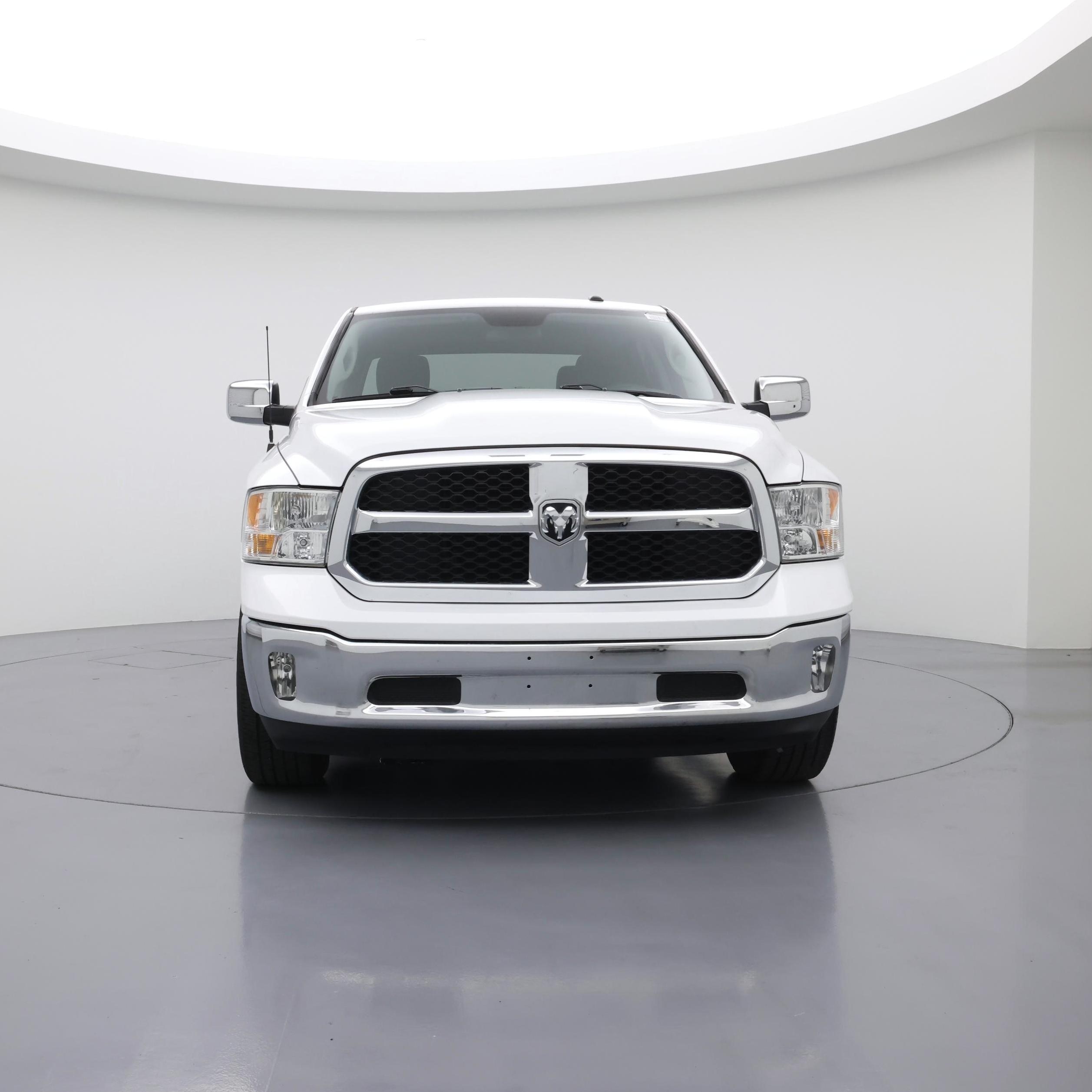 Thumbnail: 2020 RAM 1500 Classic - 5