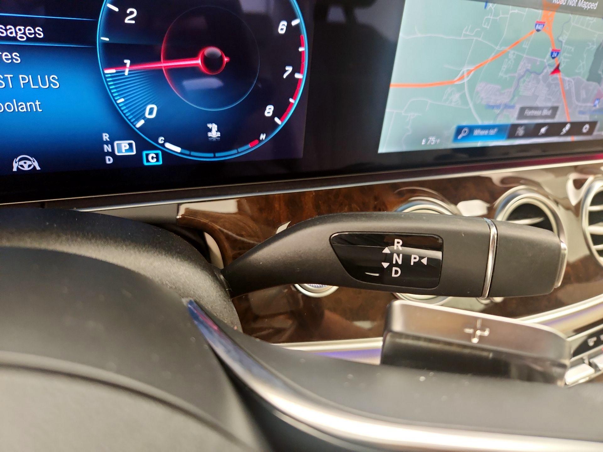 Thumbnail: 2022 Mercedes-Benz E-Class - 17