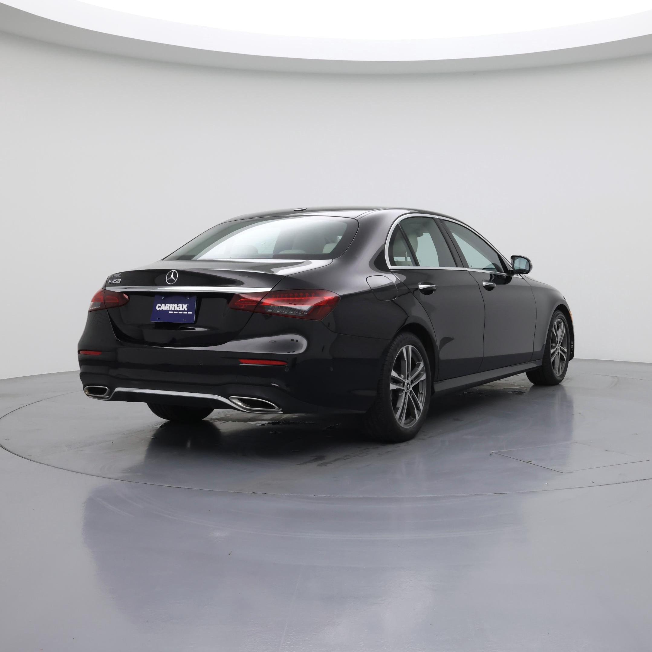Thumbnail: 2022 Mercedes-Benz E-Class - 8