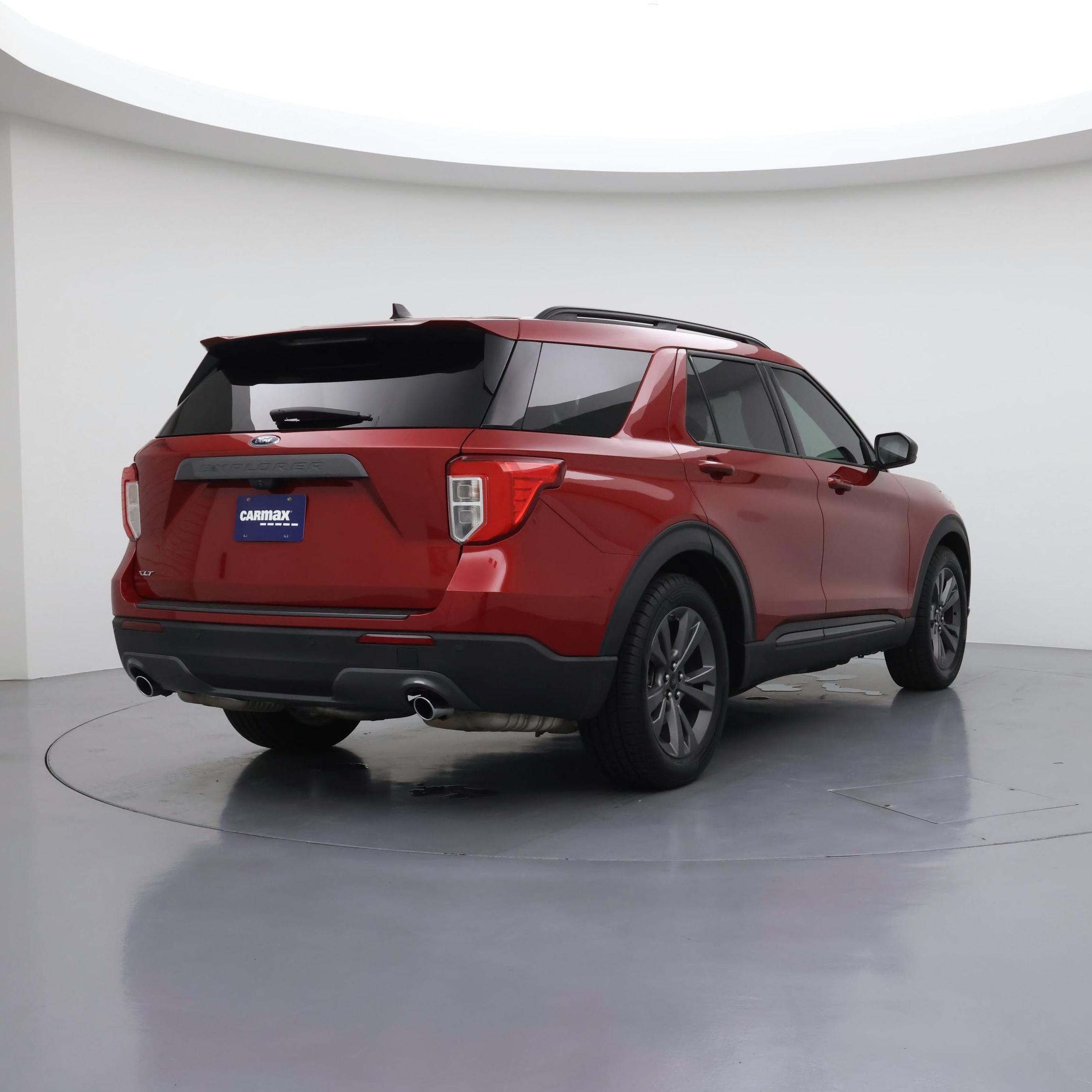 Thumbnail: 2021 Ford Explorer - 8