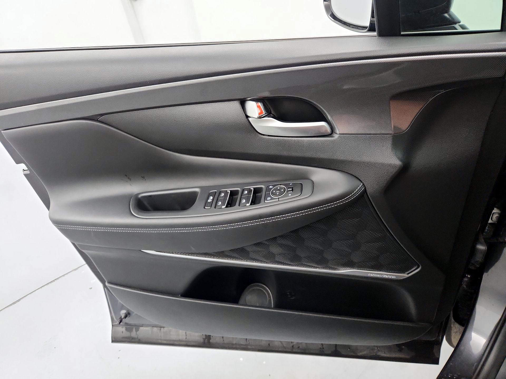 Thumbnail: 2023 Hyundai Santa Fe - 12