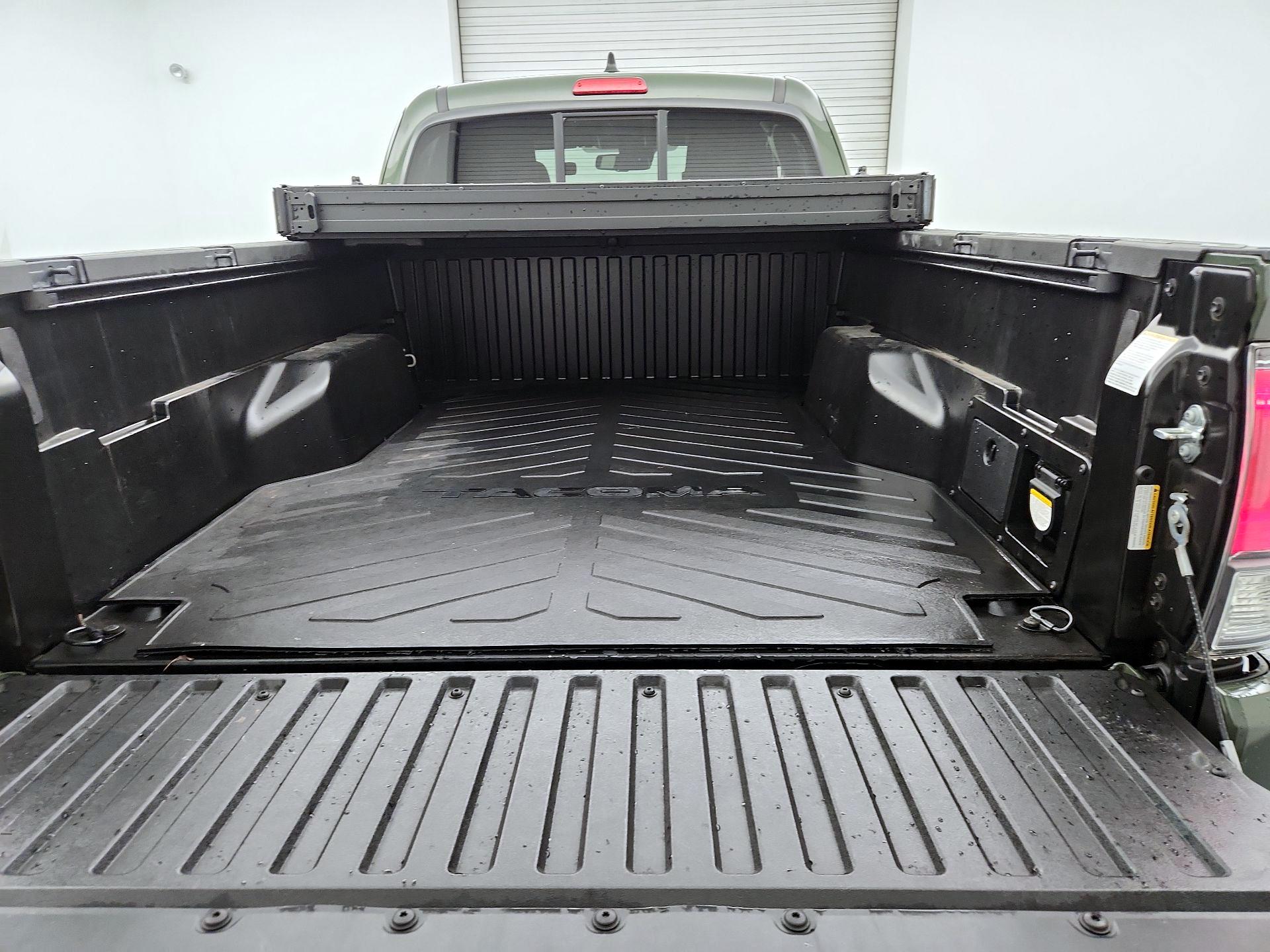 Thumbnail: 2022 Toyota Tacoma - 19
