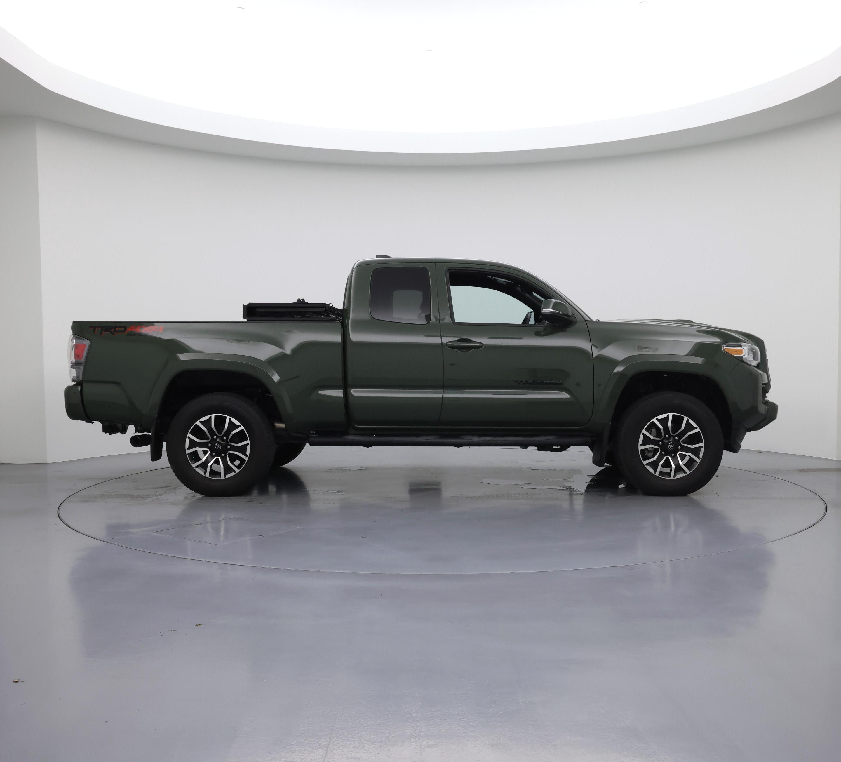 Thumbnail: 2022 Toyota Tacoma - 7