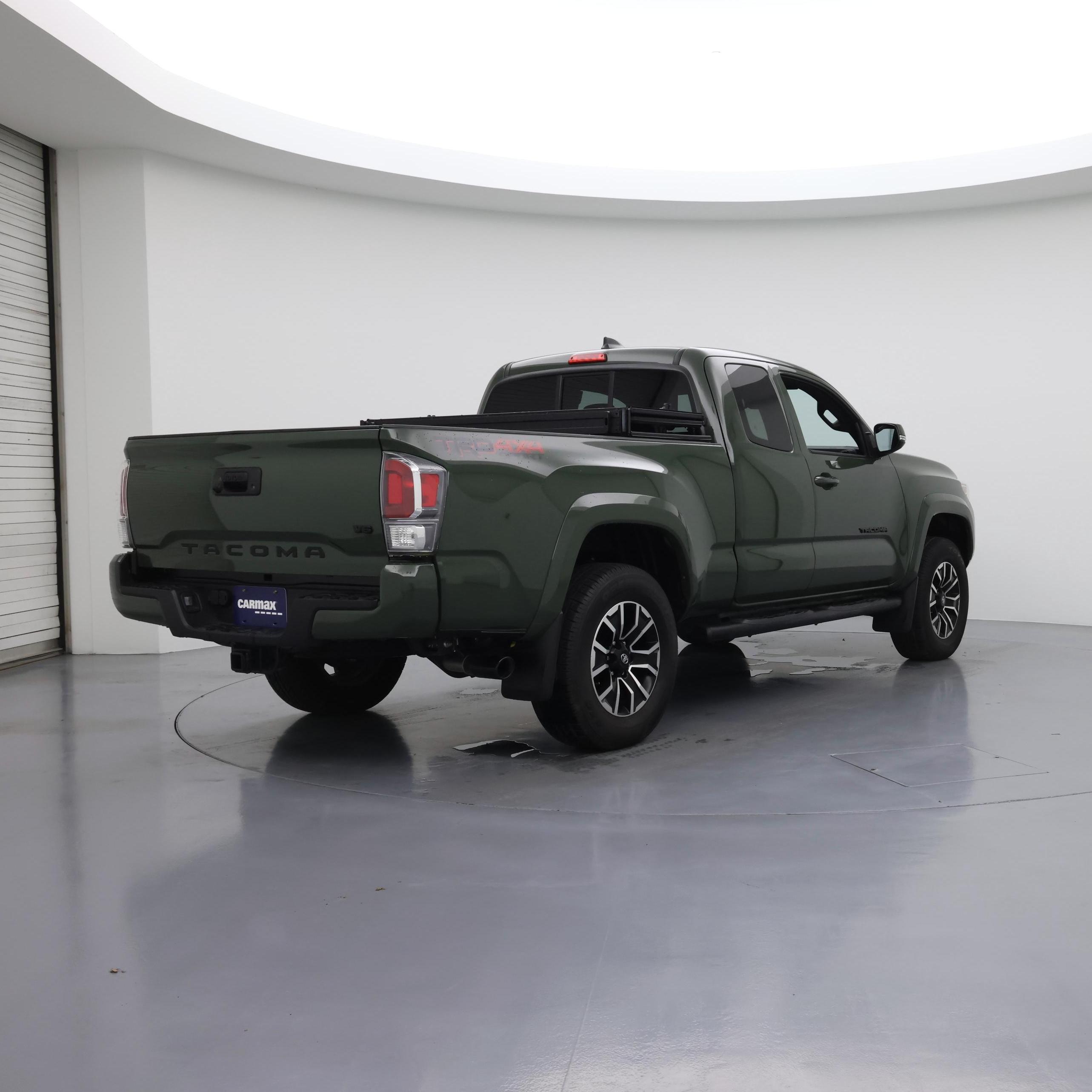Thumbnail: 2022 Toyota Tacoma - 8