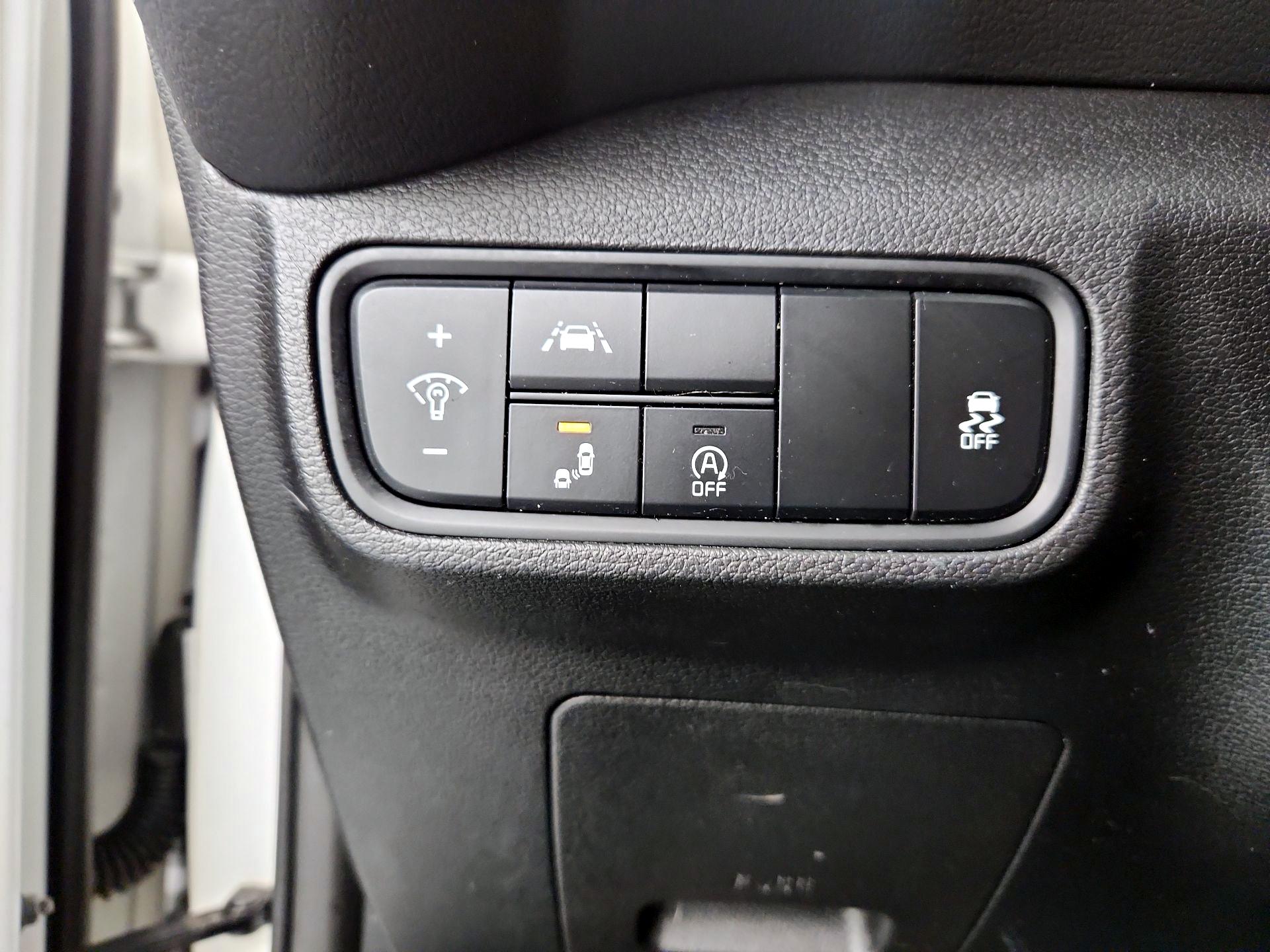 Thumbnail: 2022 Kia Soul - 13