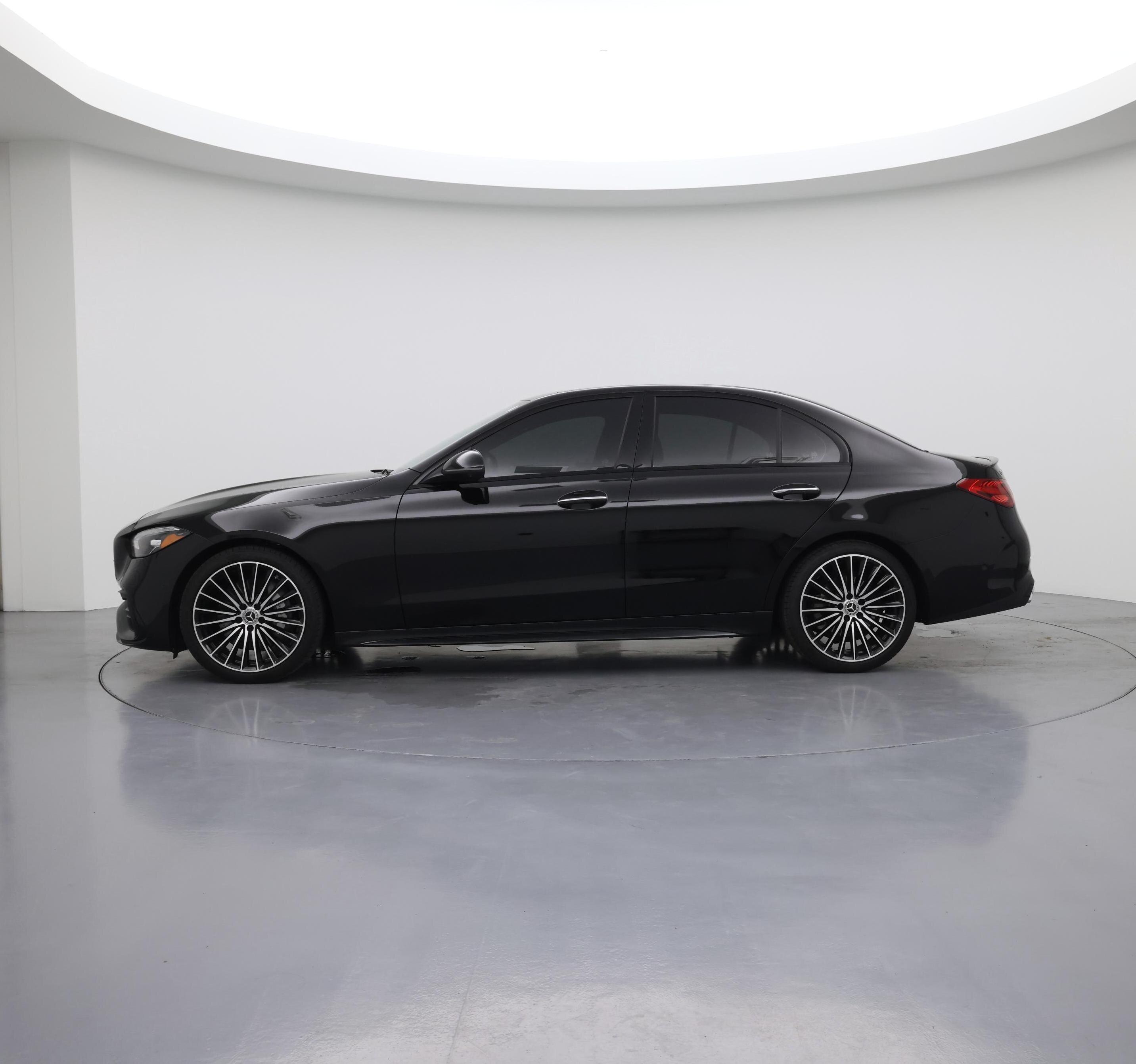 Thumbnail: 2024 Mercedes-Benz C-Class - 3