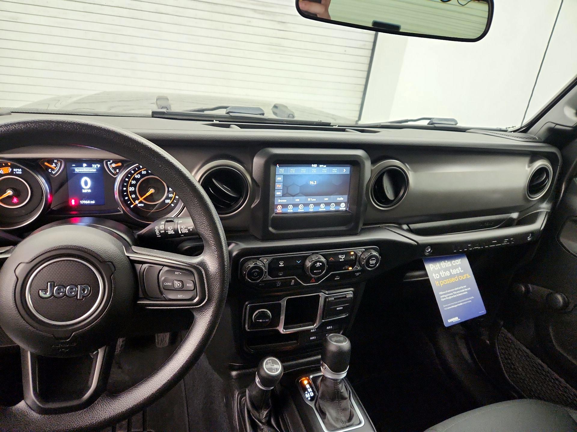 Thumbnail: 2022 Jeep Wrangler - 9