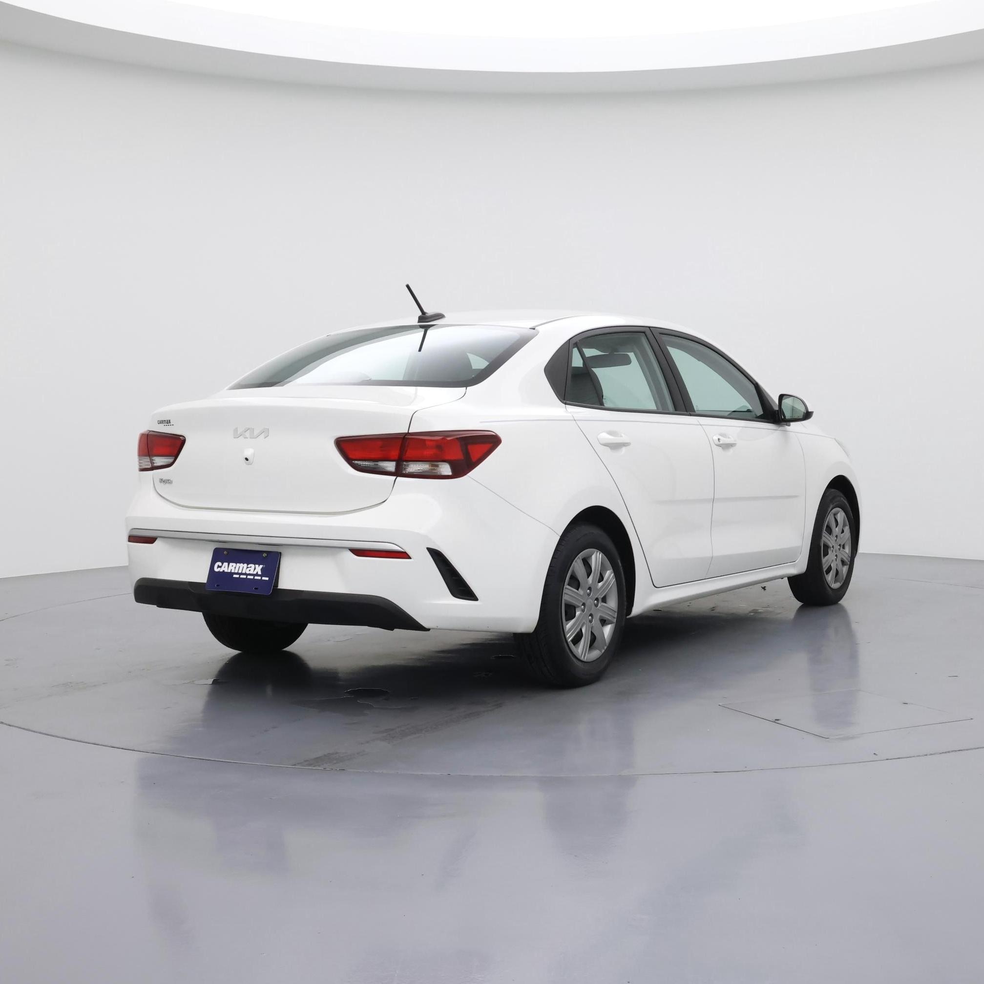Thumbnail: 2022 Kia Rio - 8