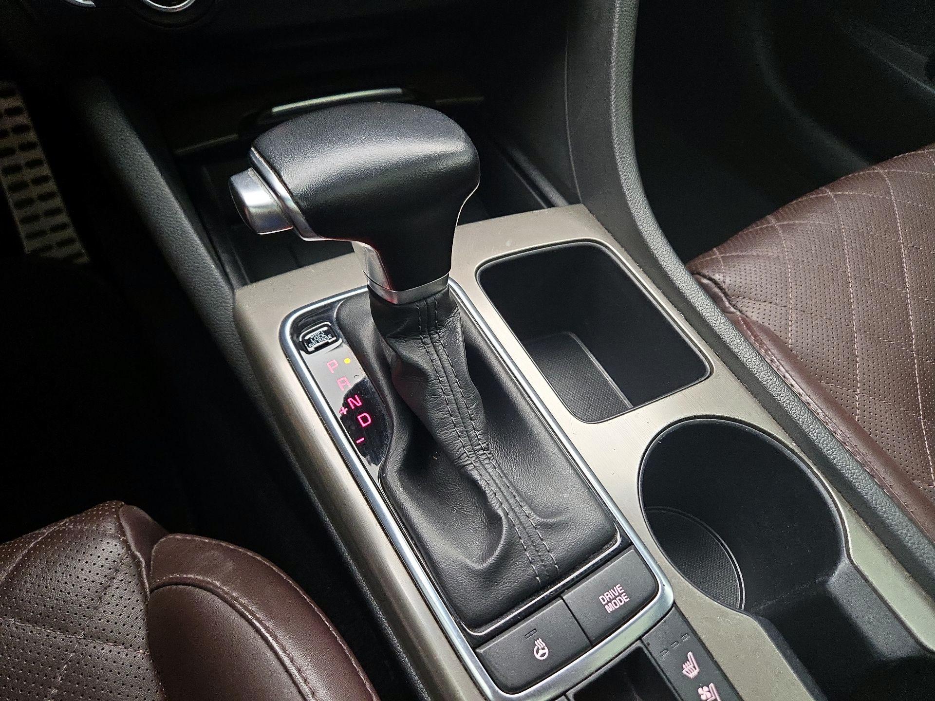 Thumbnail: 2016 Kia Optima - 18