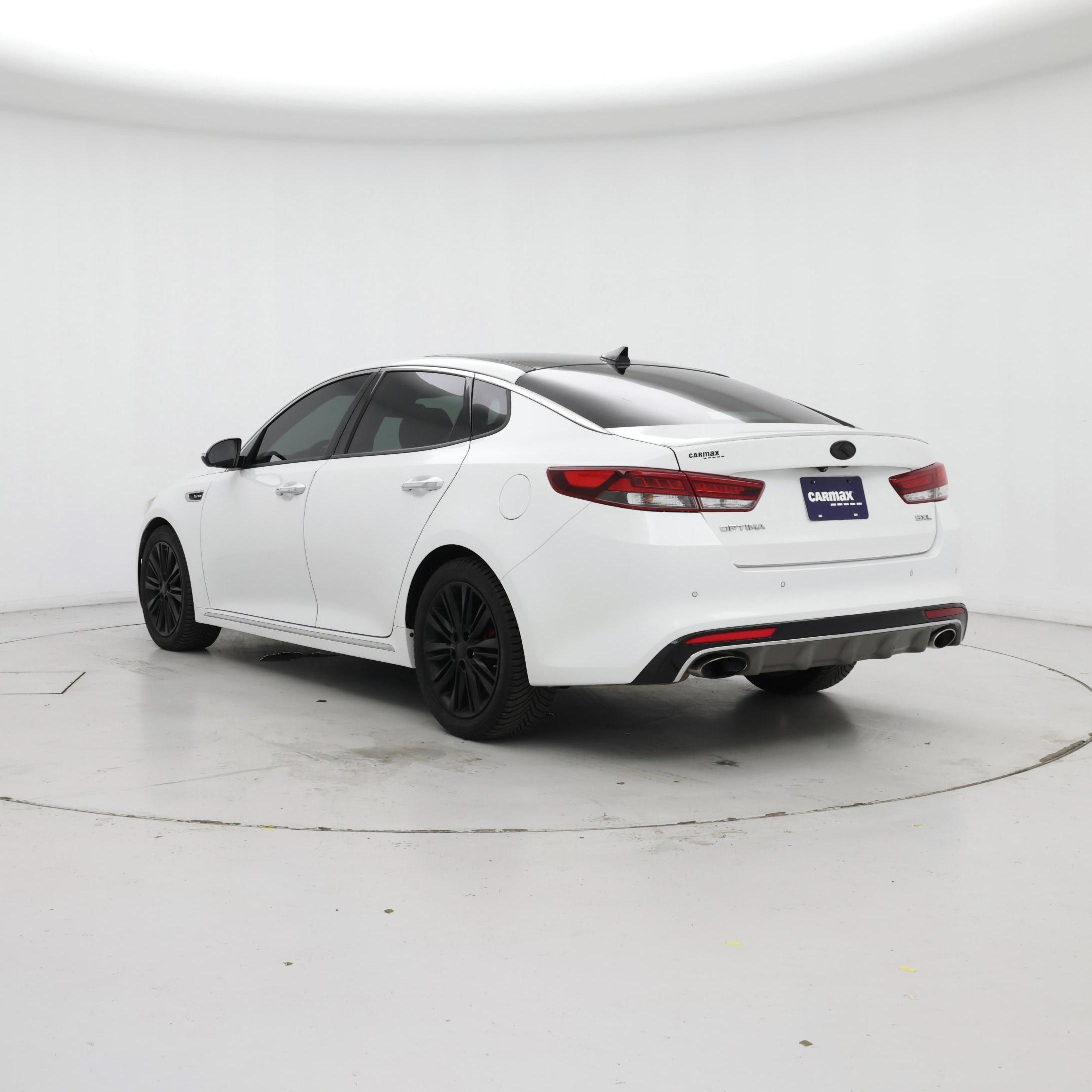Thumbnail: 2016 Kia Optima - 2