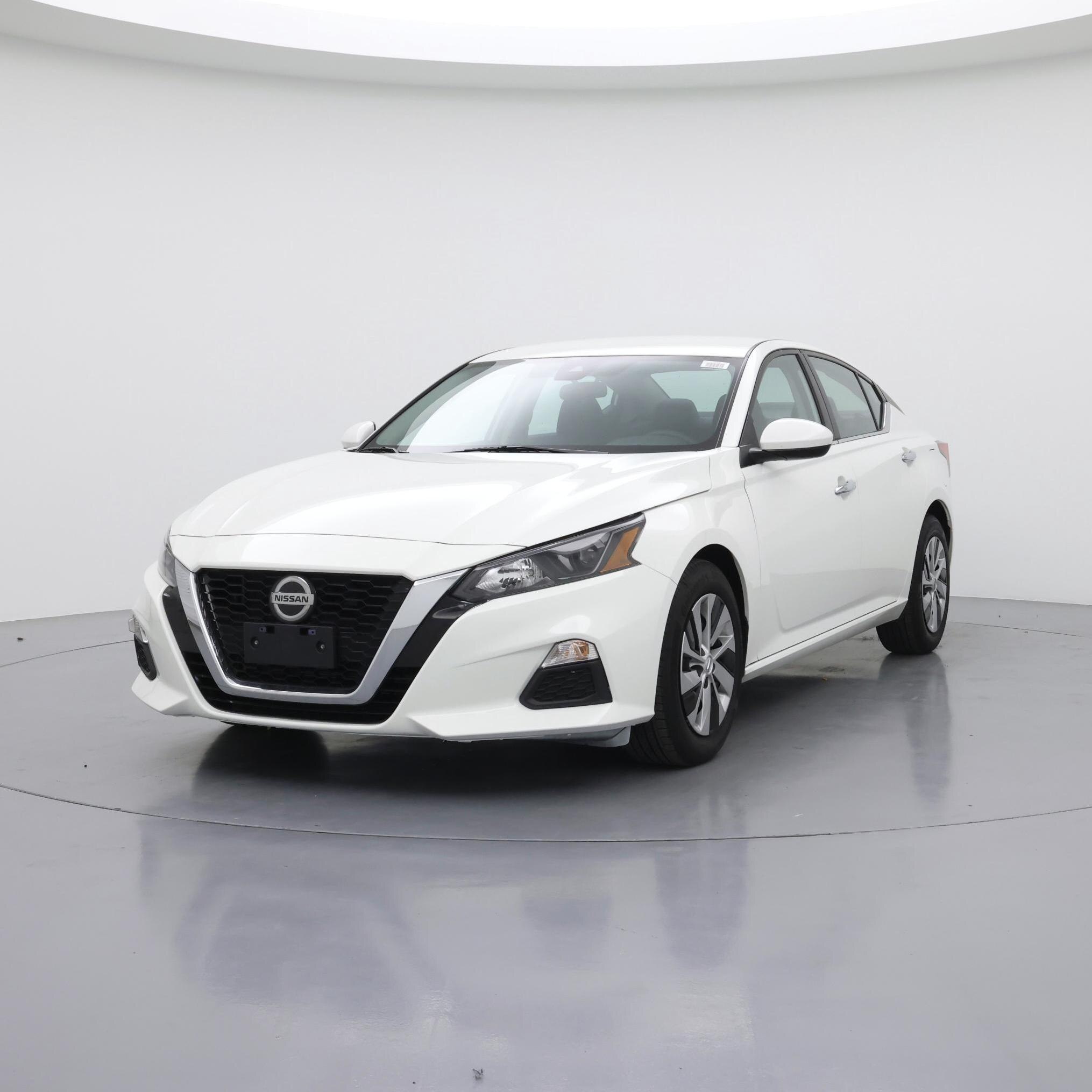 Thumbnail: 2022 Nissan Altima - 4