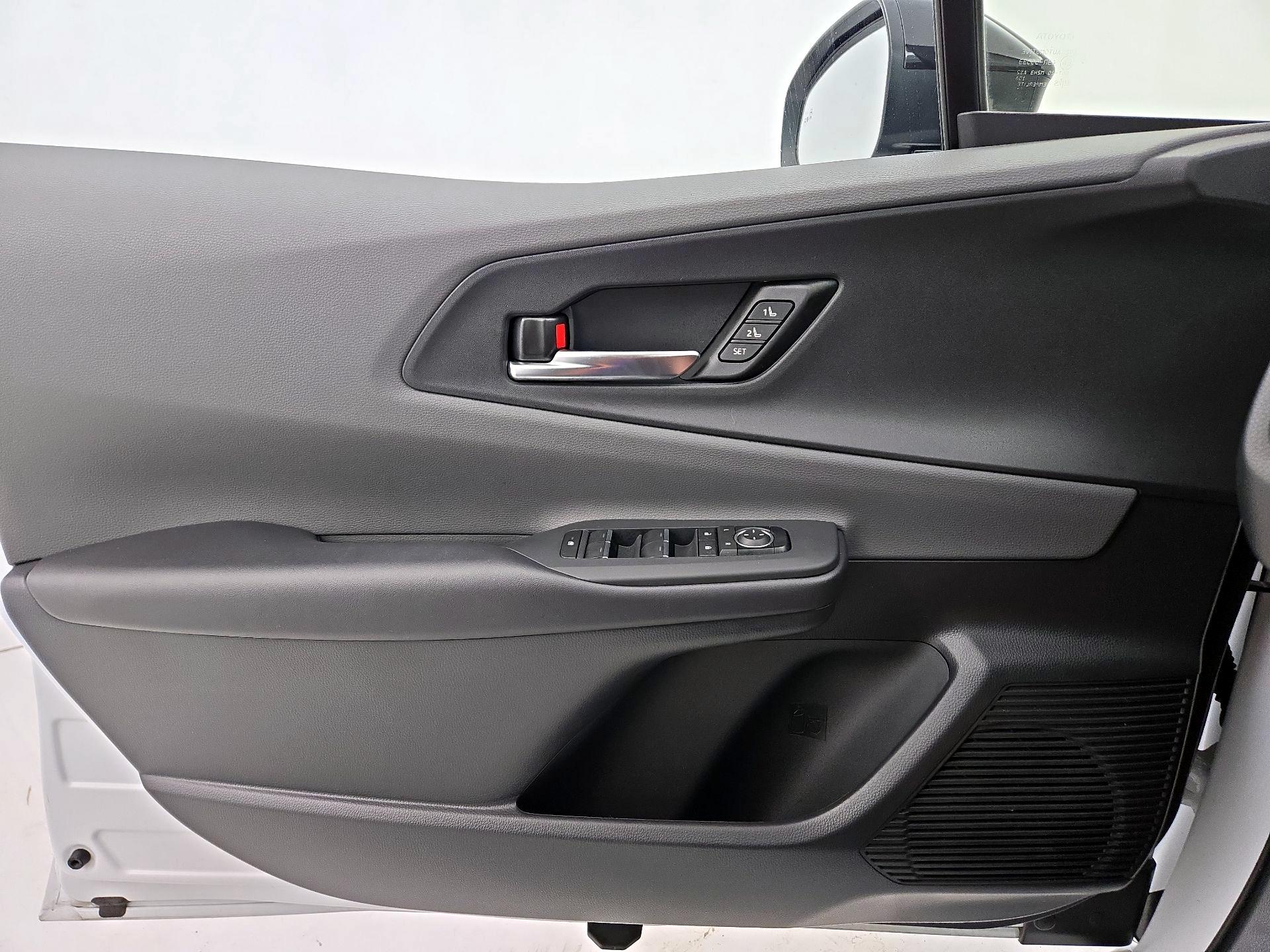 Thumbnail: 2024 Toyota Prius - 12