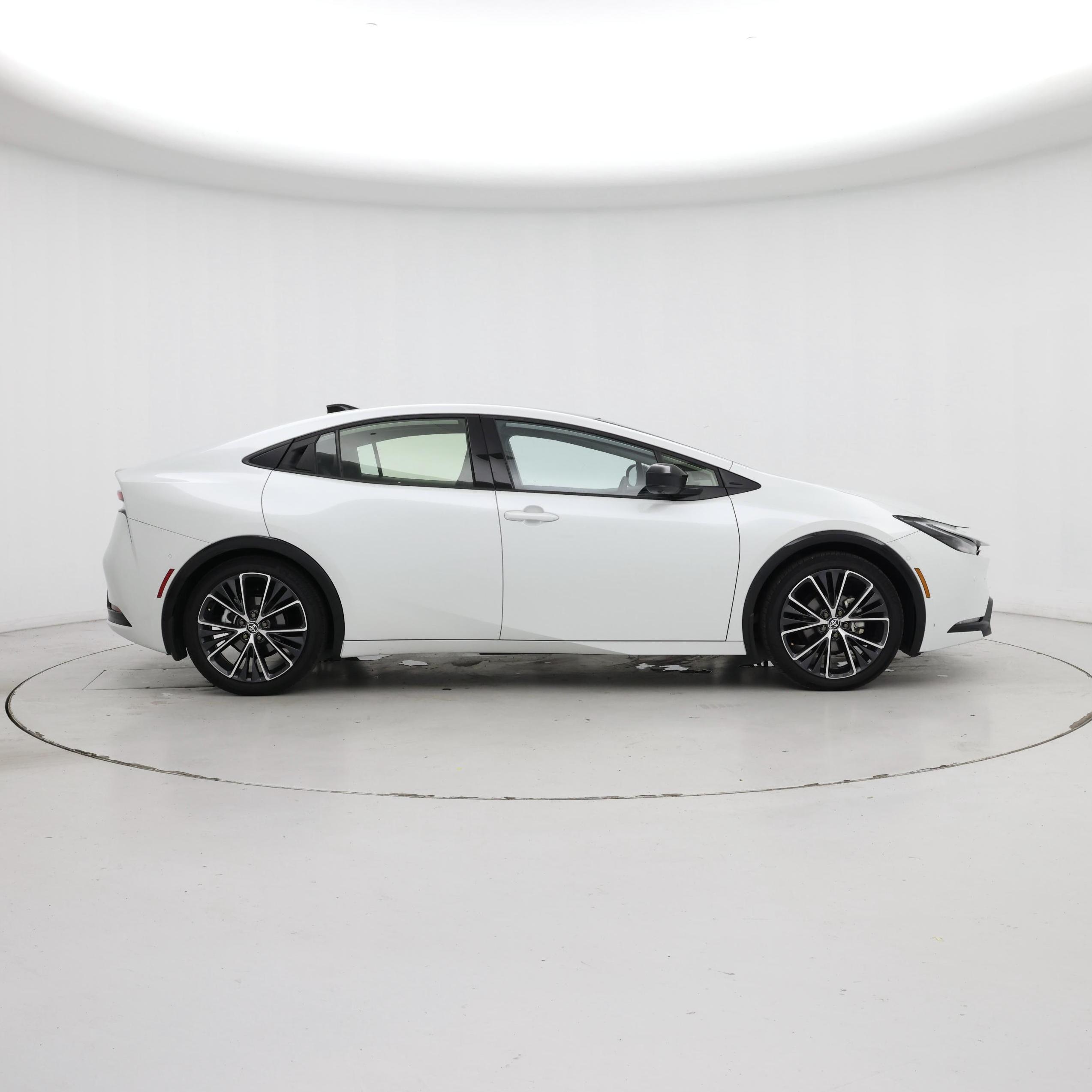 Thumbnail: 2024 Toyota Prius - 7