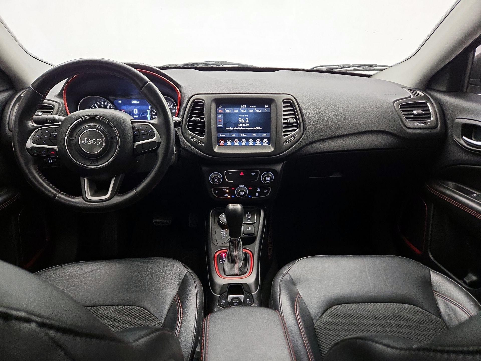 Thumbnail: 2019 Jeep Compass - 9
