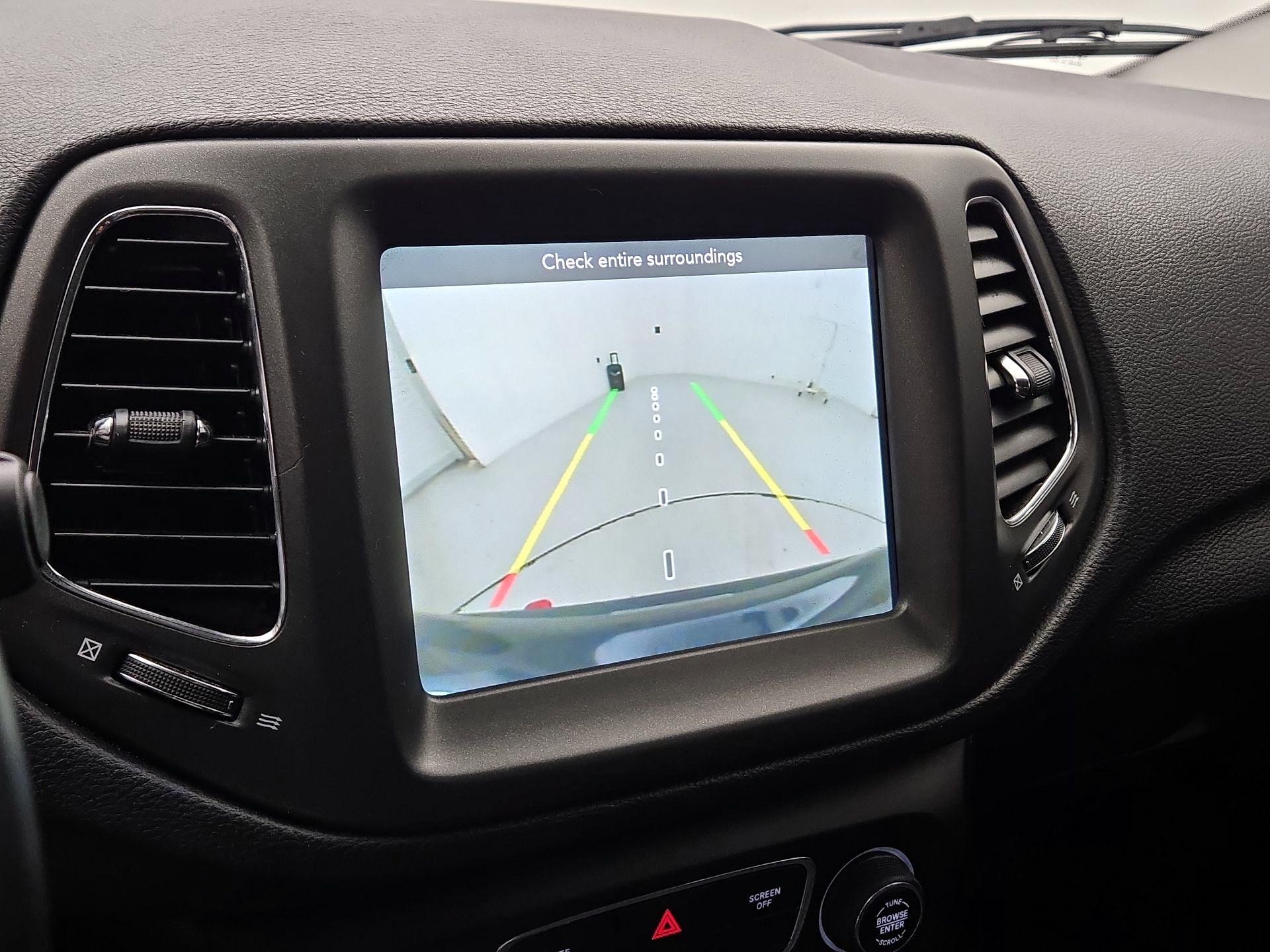 Thumbnail: 2019 Jeep Compass - 14