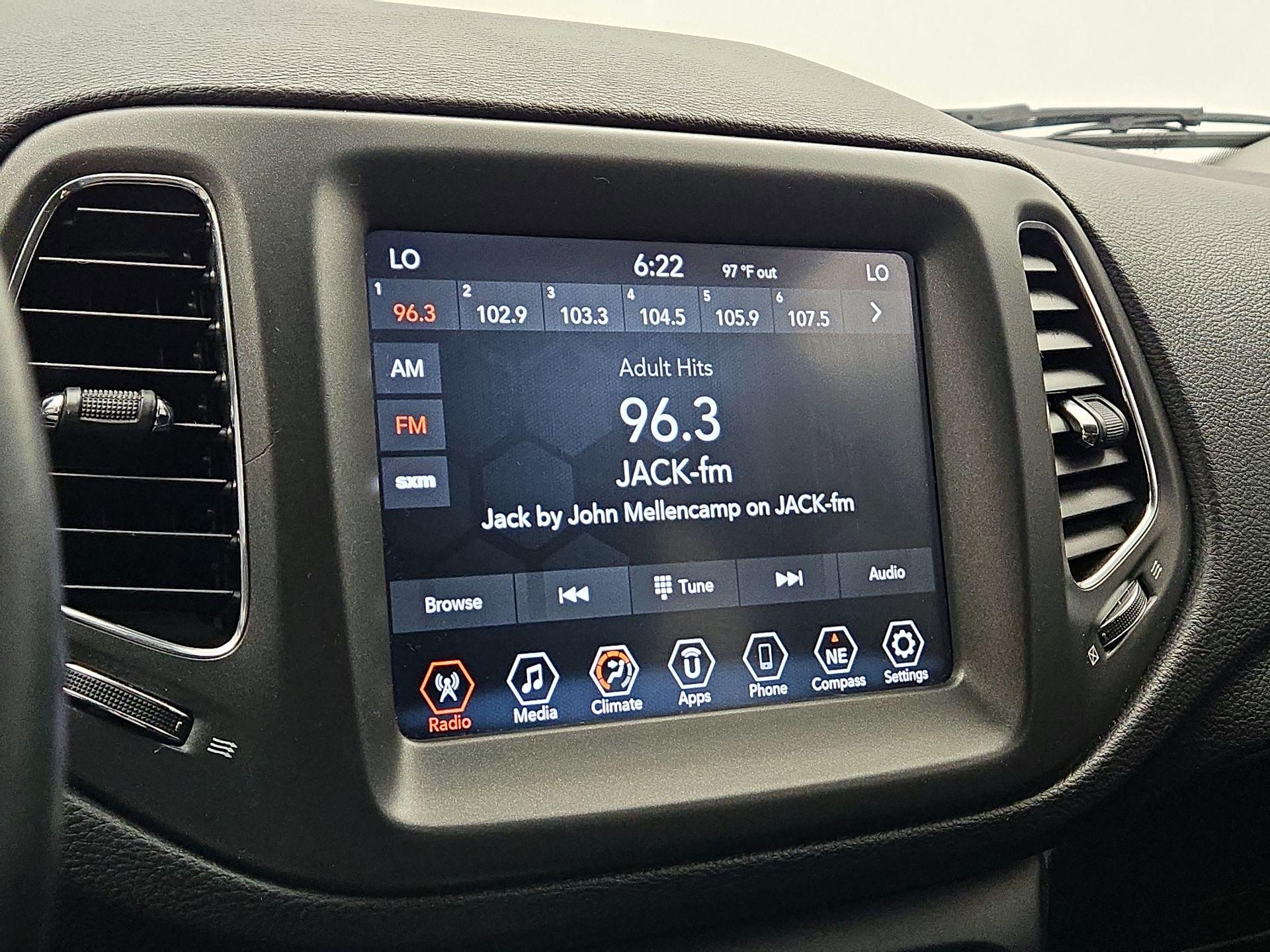 Thumbnail: 2019 Jeep Compass - 15