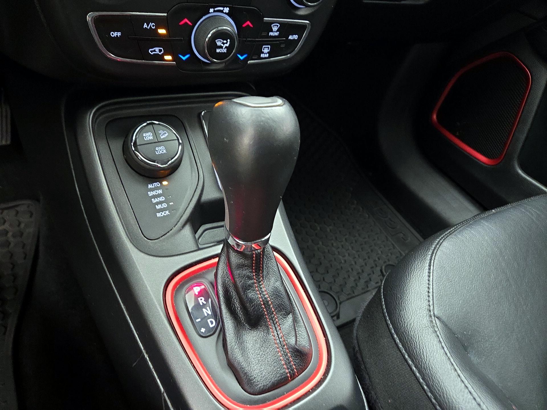 Thumbnail: 2019 Jeep Compass - 17
