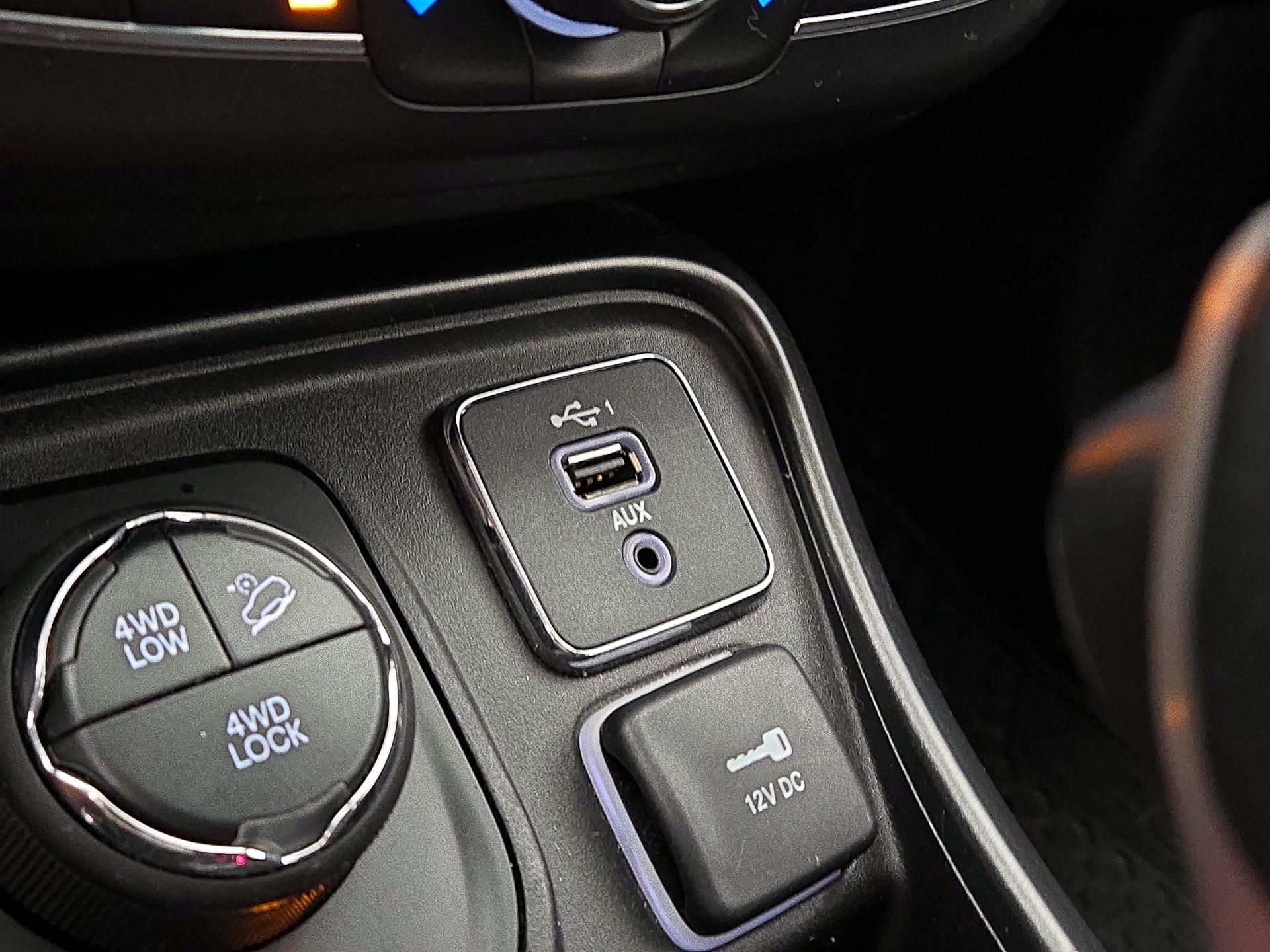Thumbnail: 2019 Jeep Compass - 18