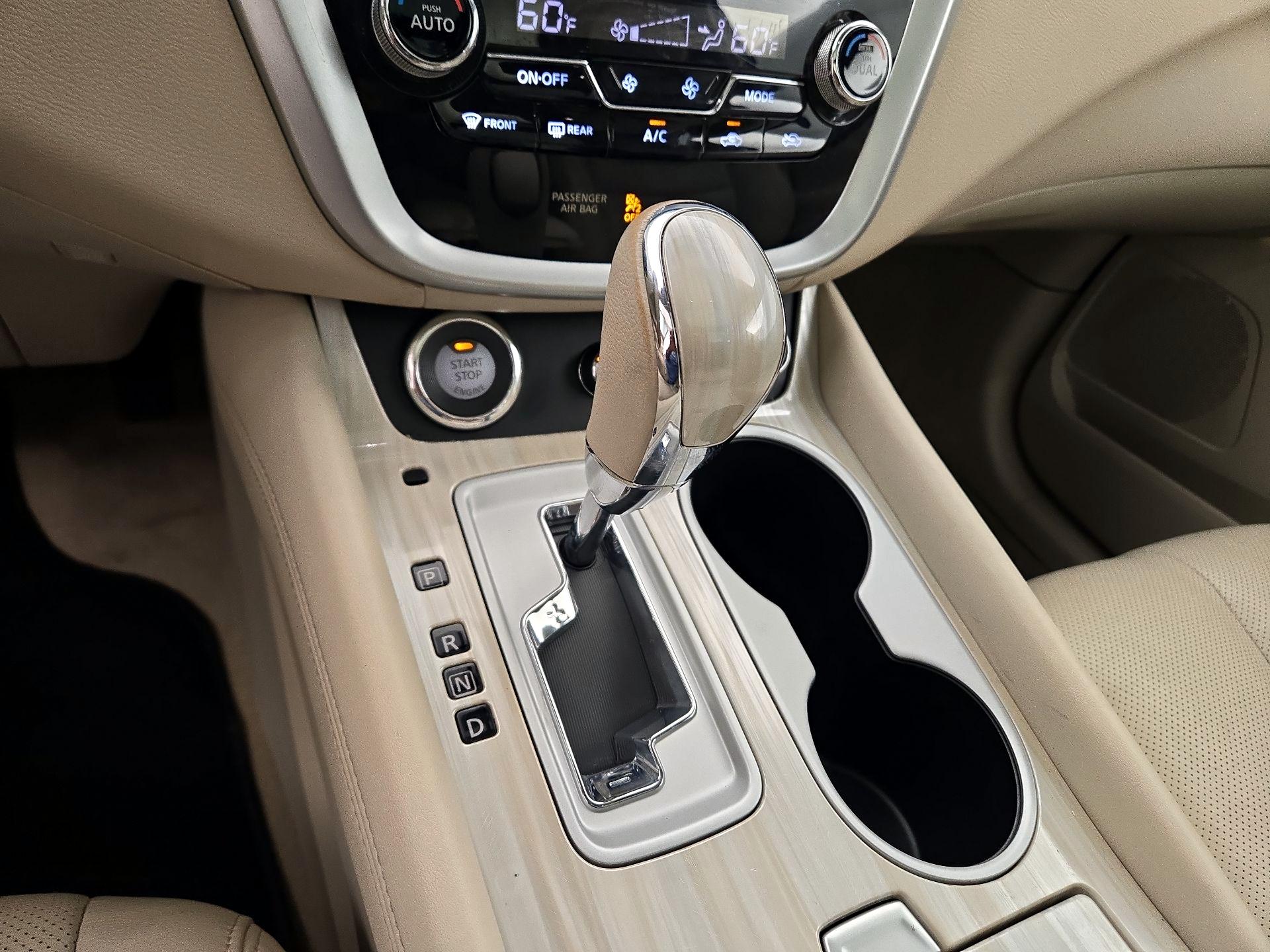 Thumbnail: 2015 Nissan Murano - 17