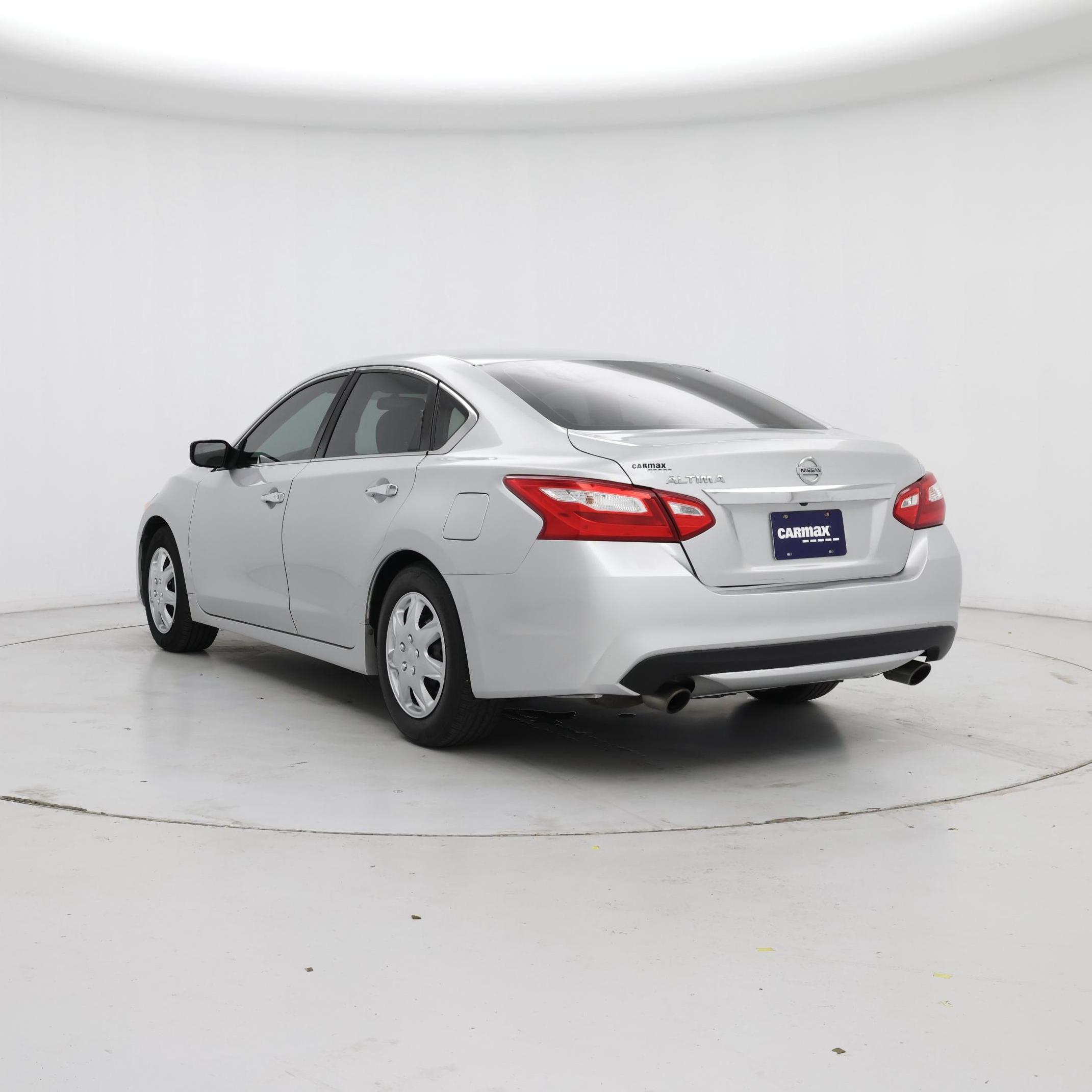Thumbnail: 2016 Nissan Altima - 2